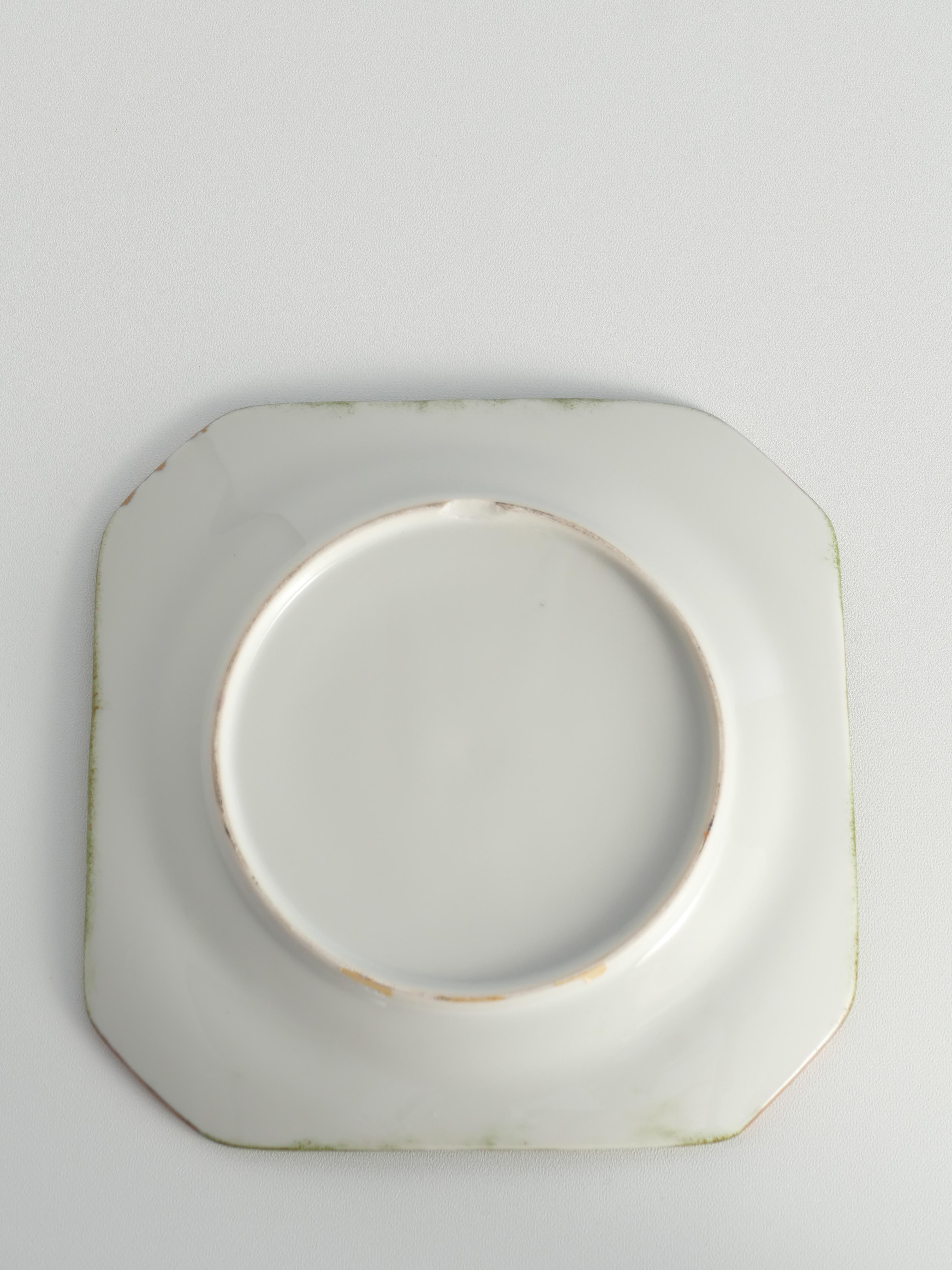 Cenicero de Porcelana Verde y Dorada Pintado a Mano con Motivo Chinoiserie para Fumar en venta 2