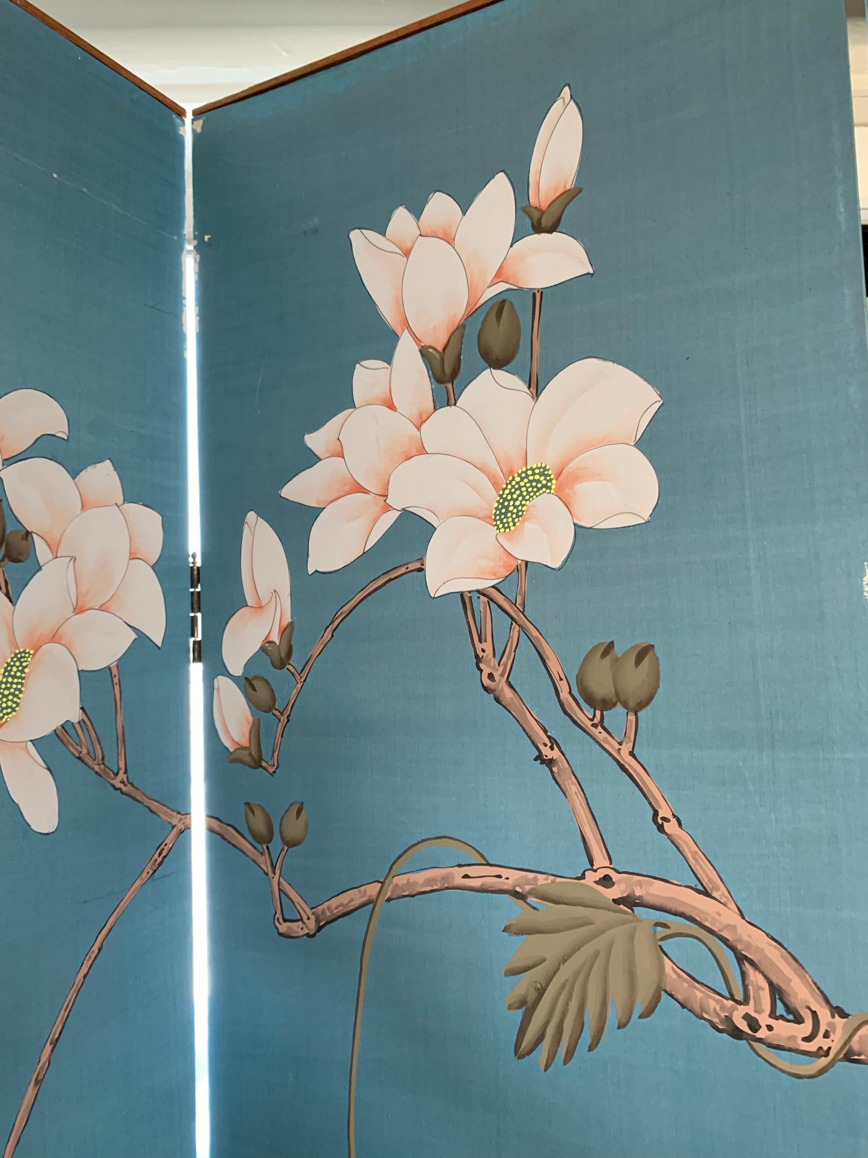 Chinoiserie Handpainted on Silk Screen Six-Panel 1940s Coromandel Painting Chinese