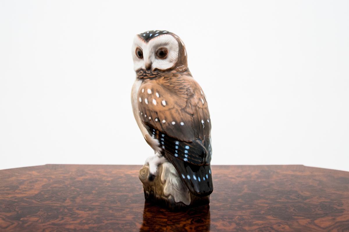 Handpainted owl figurine from Royal Crown, 1940.
