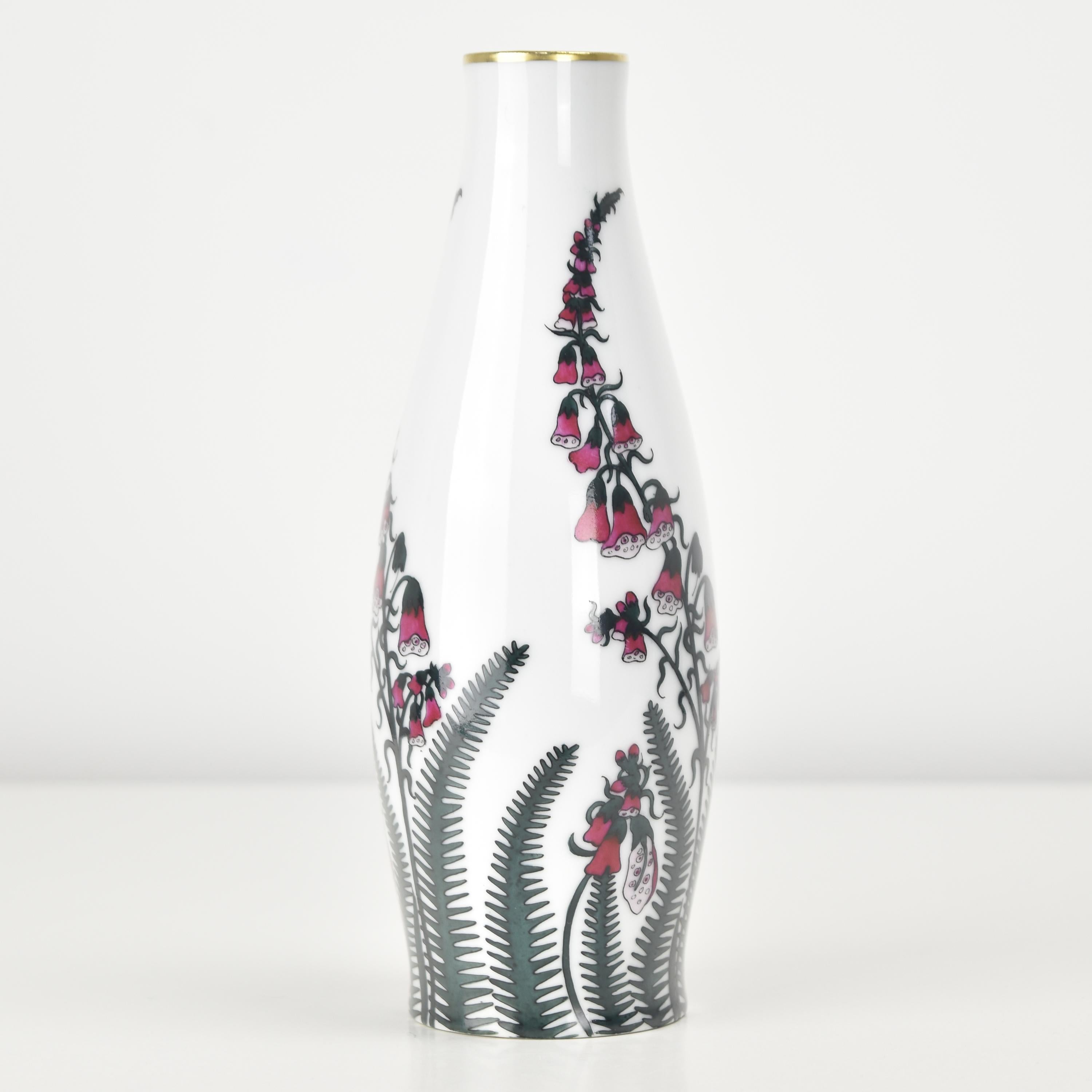 Allemand Vase peint à la main, chef-d'œuvre en porcelaine Art Nouveau de Fraureuth Art Department en vente