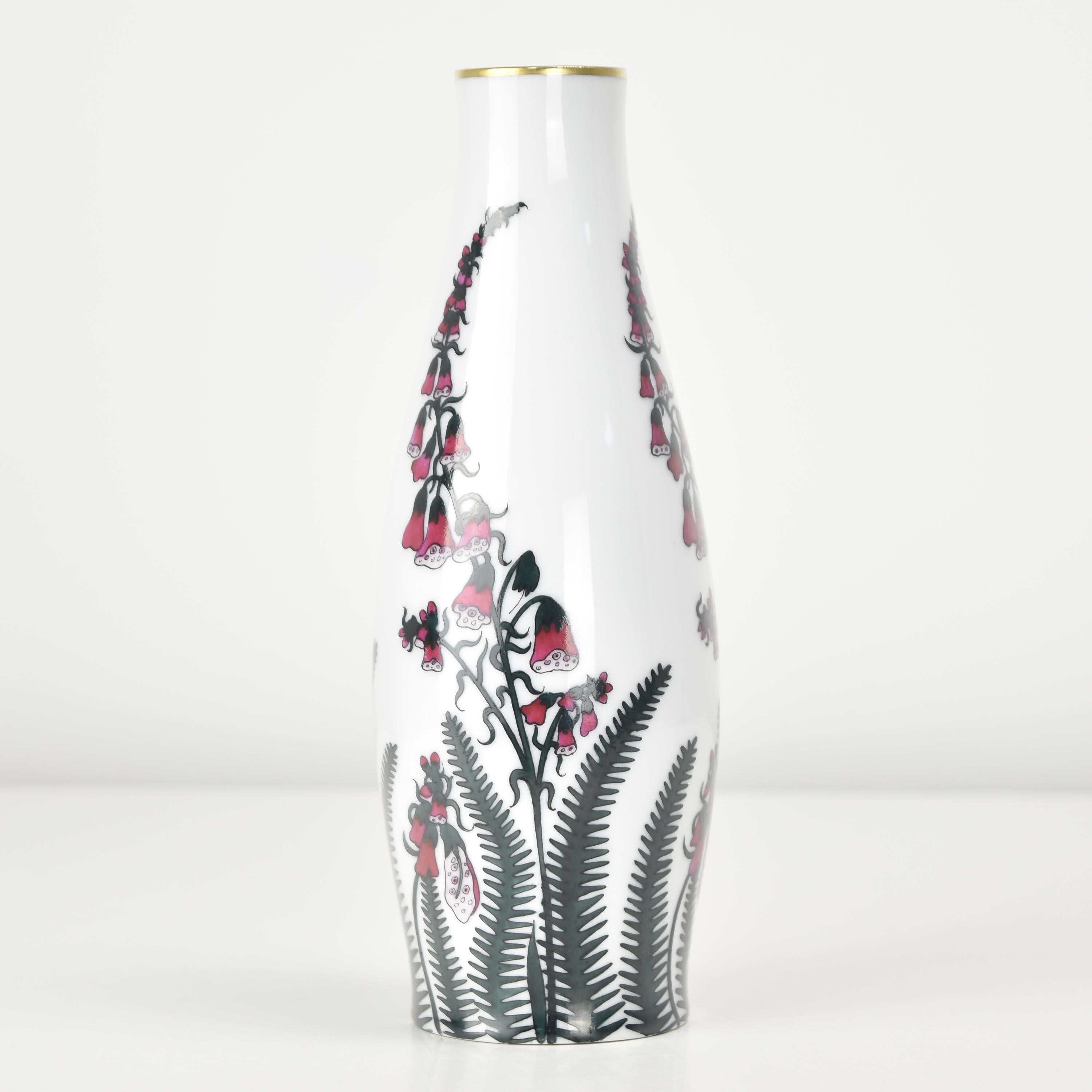 German Handpainted Vase Art Nouveau Porcelain Masterpiece by Fraureuth Art Department For Sale