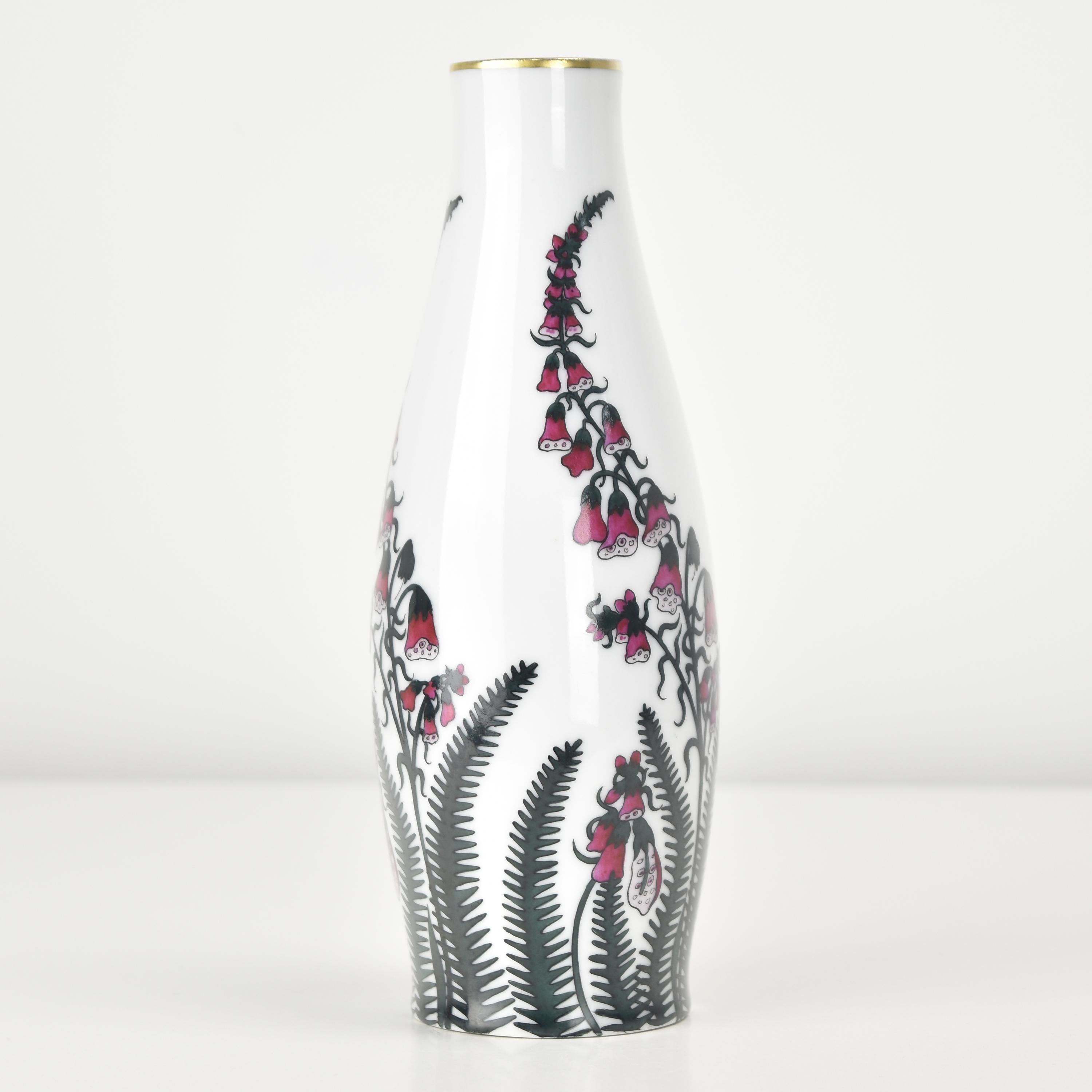 Handbemalte Vase aus Jugendstil-Porzellan von Fraureuth, Meisterwerk der Kunstabteilung (Art nouveau) im Angebot
