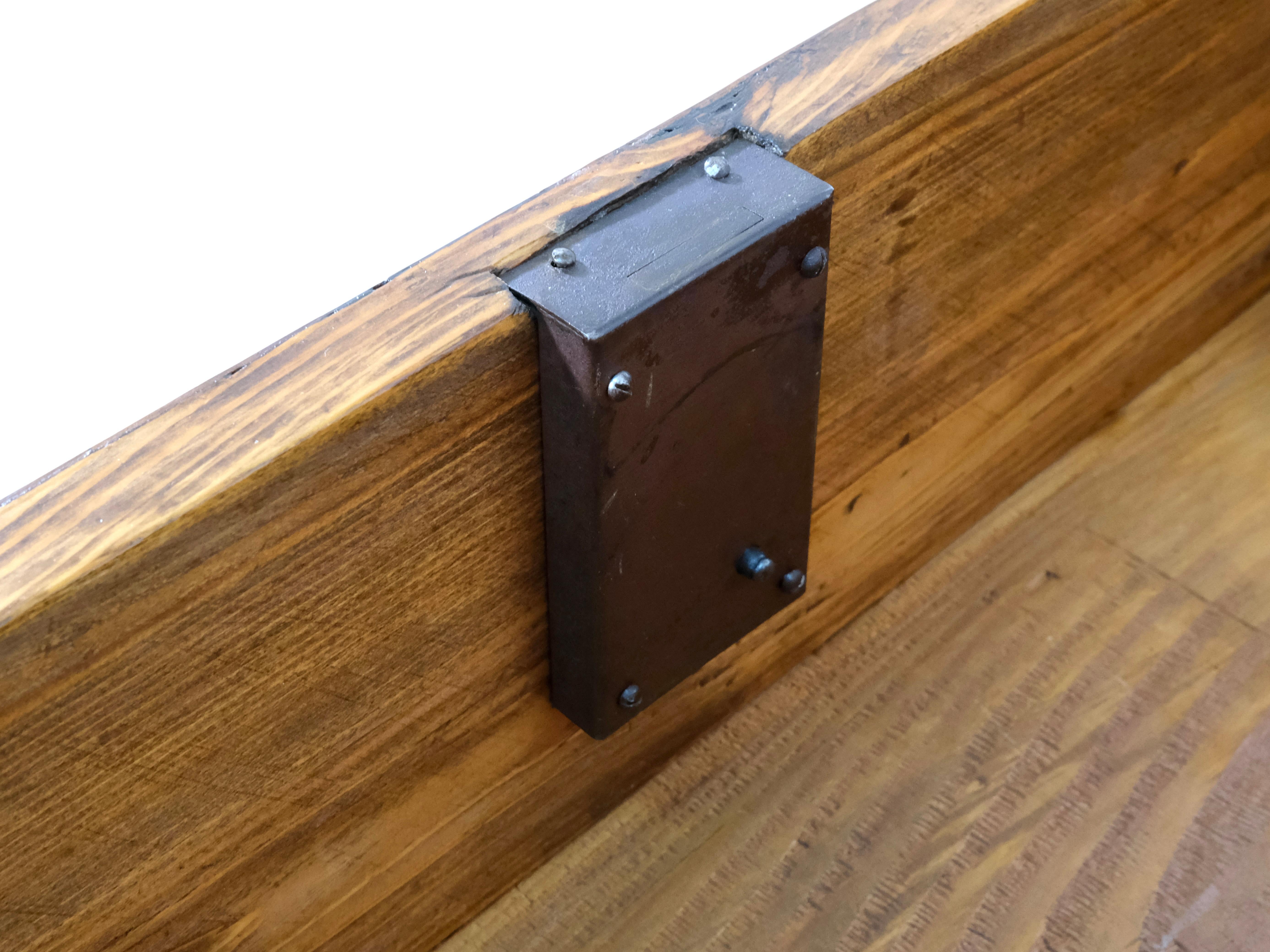 Cassettiera in legno di noce lucidata a mano del 1780 di Louis Seize XVI in vendita 2