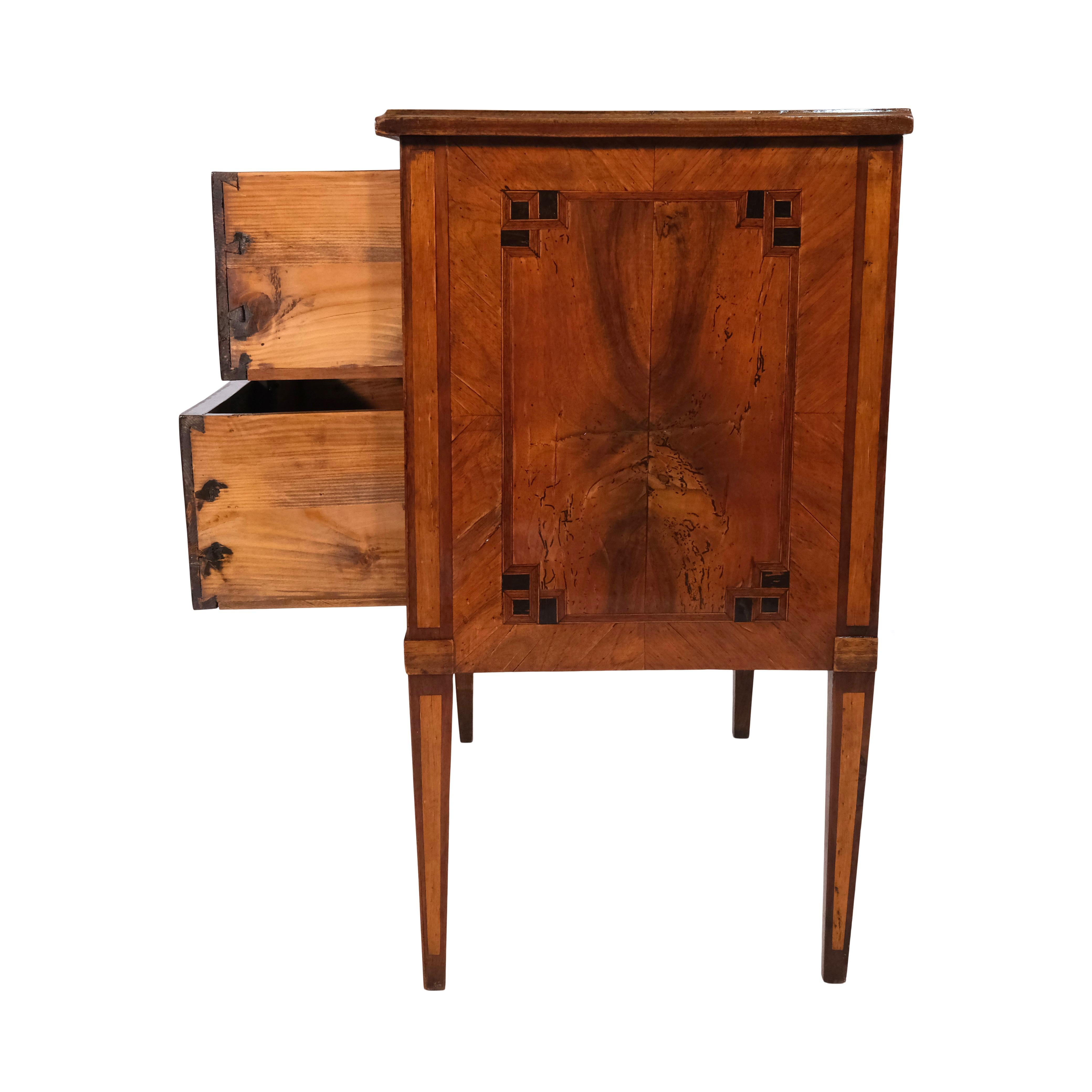 Cassettiera in legno di noce lucidata a mano del 1780 di Louis Seize XVI in vendita 1