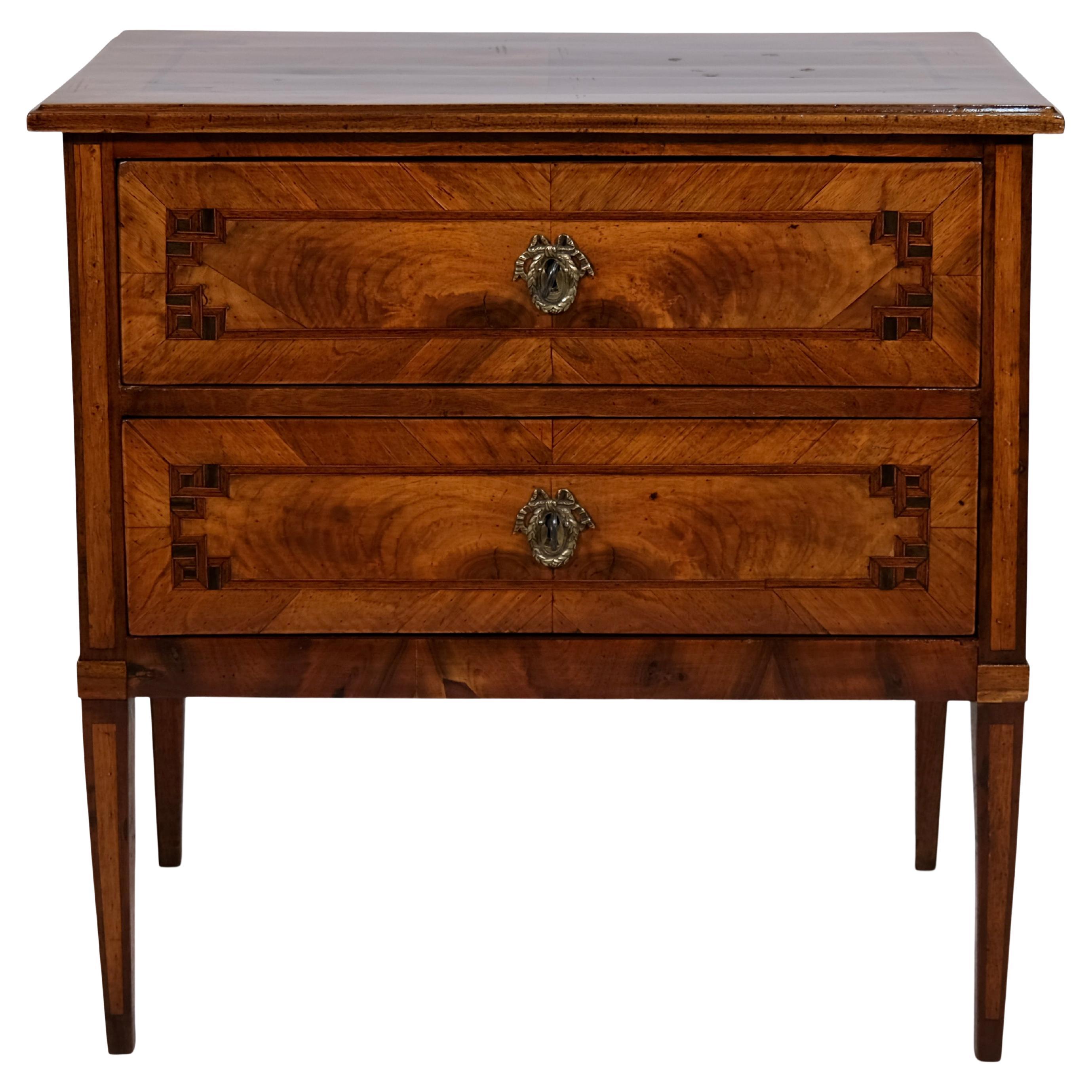 Handpolished 1780s Louis Seize XVI Chest Of Drawers In Nutwood