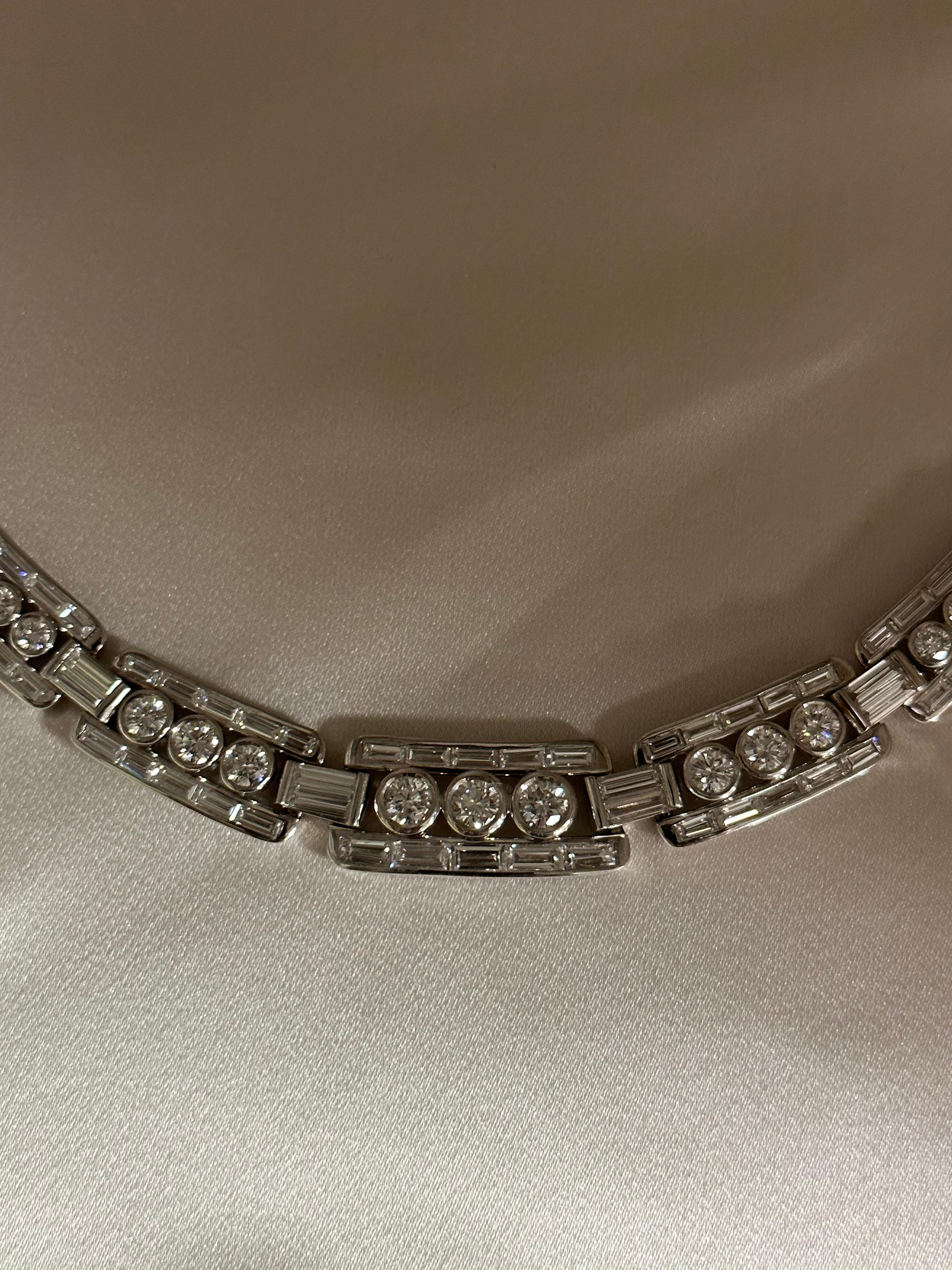 Handrafted 24.13Ct Diamond Baguette and Brilliant Cut Diamond Necklace in 18 Kt  For Sale 3
