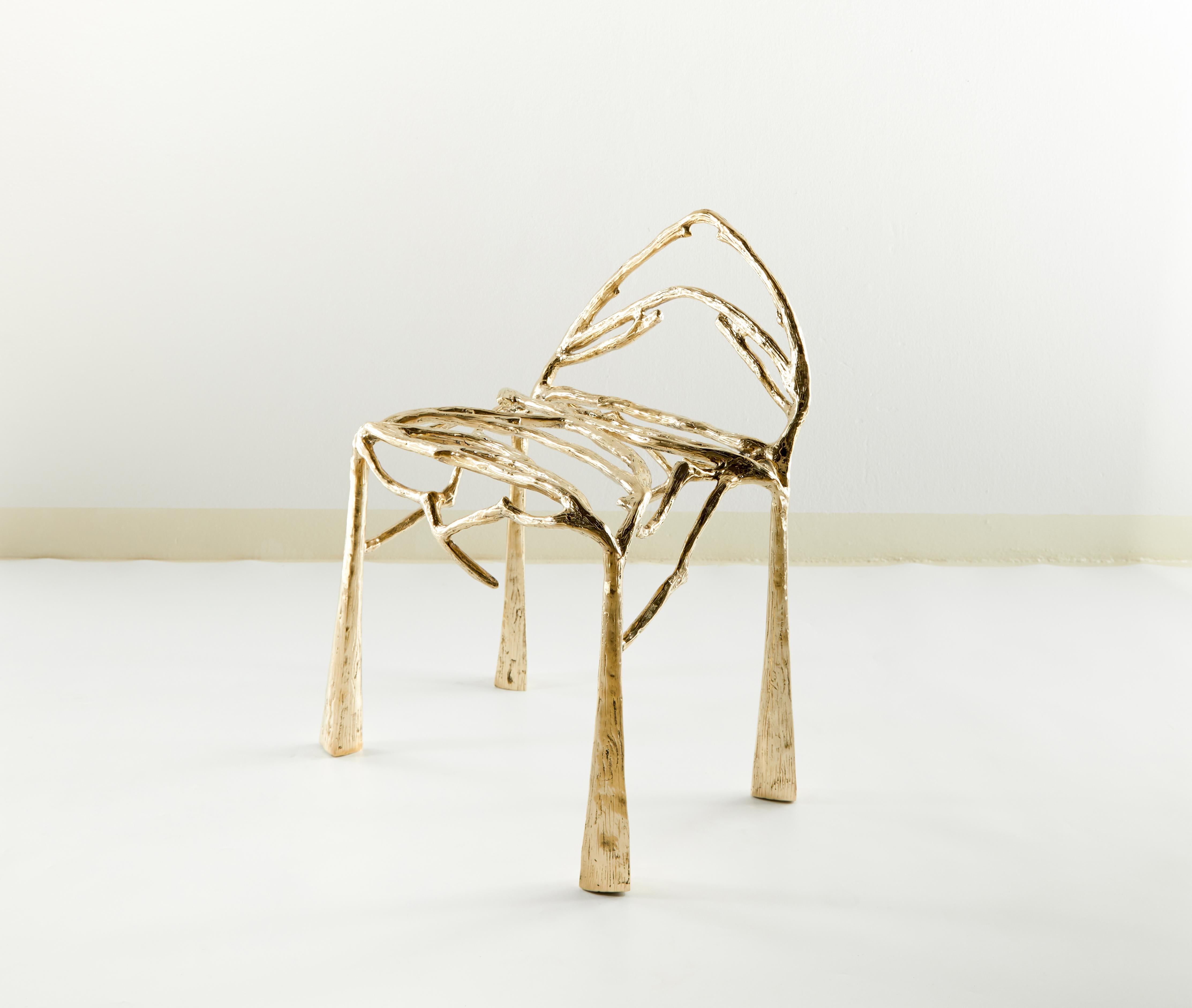 Stuhl von Masaya
Abmessungen: 65 x 53 x 50 cm
Messing
Mit den Händen geformt.
 