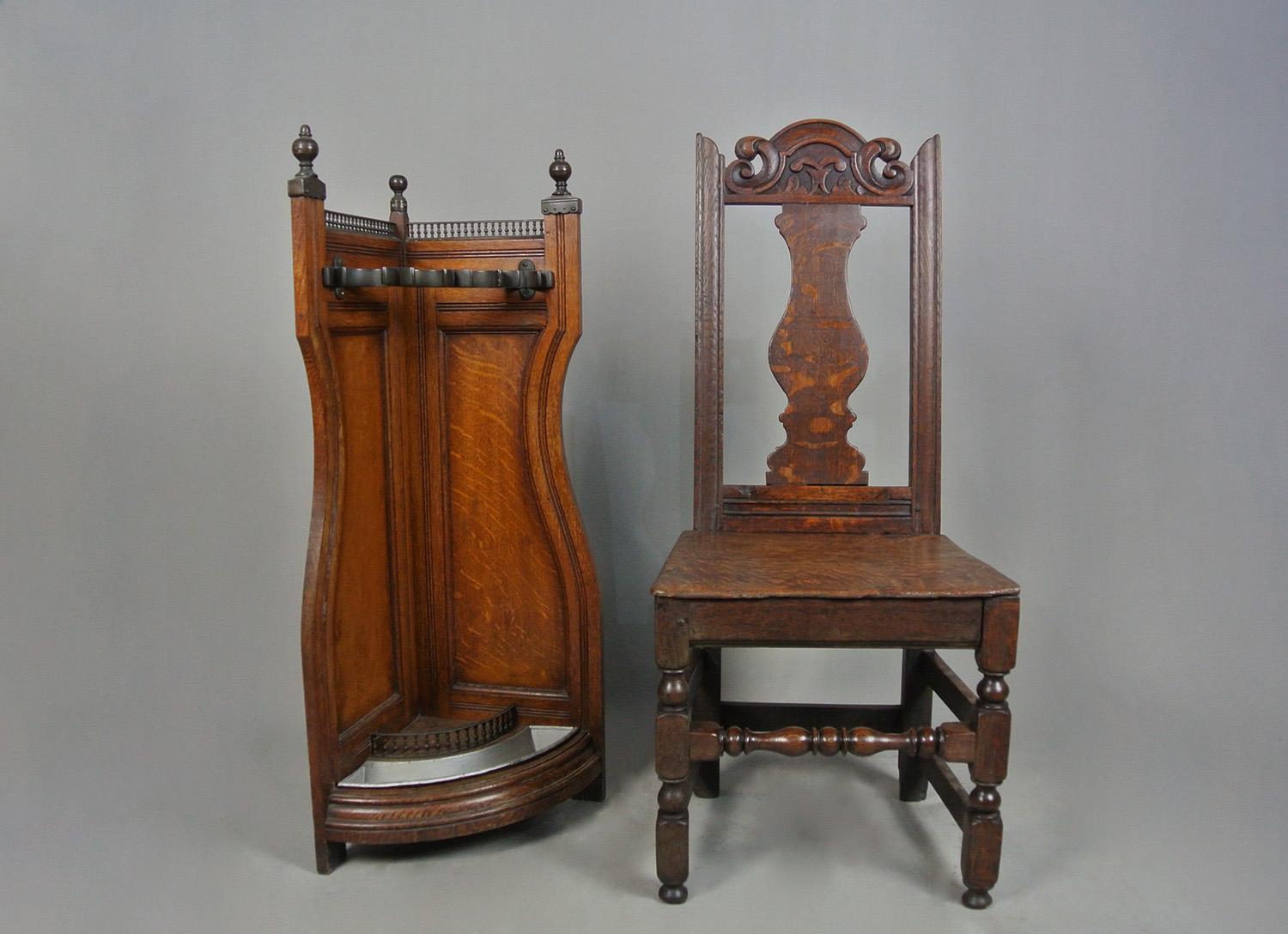 Good 17th Century Back Stool Oak Side Chair c. 1675 In Good Condition For Sale In Heathfield, GB