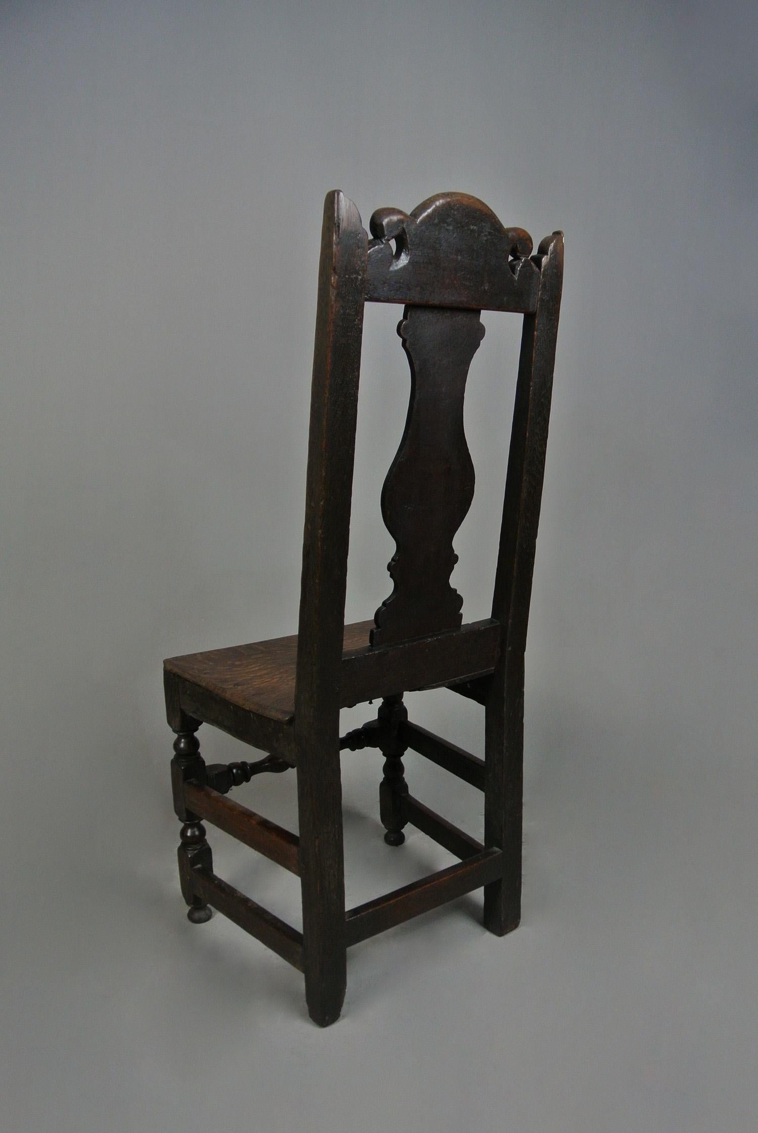 Good 17th Century Back Stool Oak Side Chair c. 1675 For Sale 4