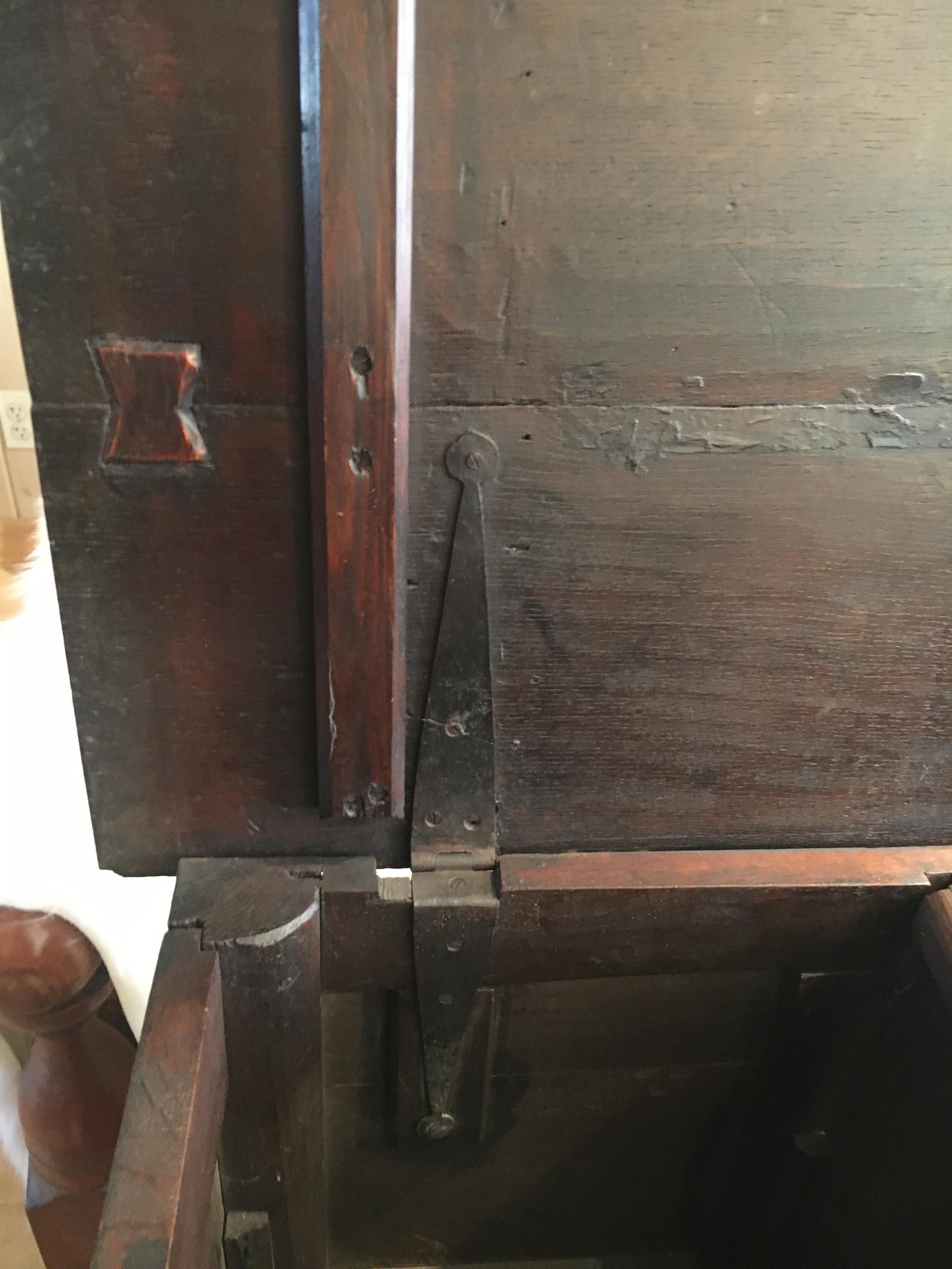 Handsome 18th Century English Oak Chest with Star Inlay, Dated 1730 Great Patina 6