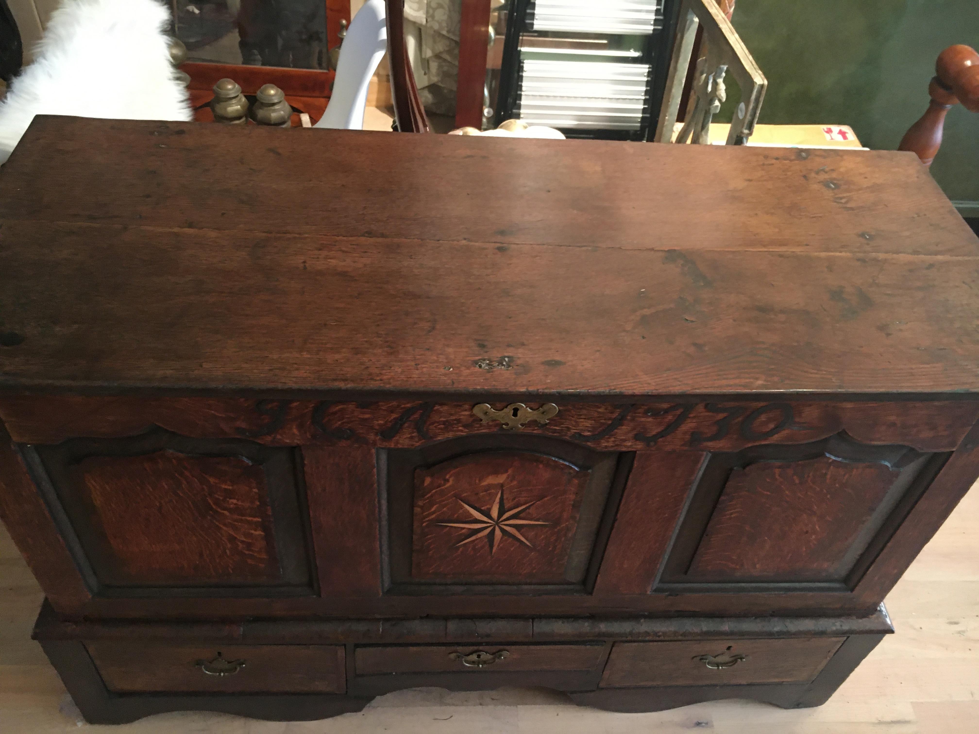 Handsome 18th Century English Oak Chest with Star Inlay, Dated 1730 Great Patina 3