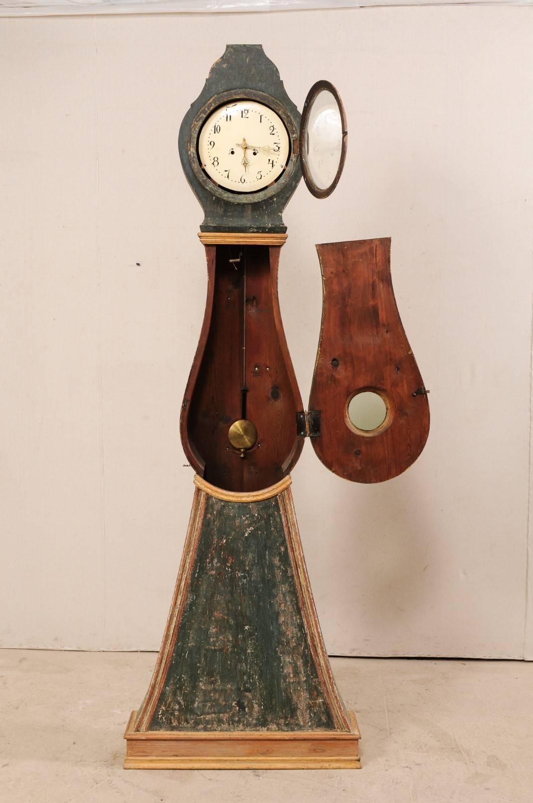 Metal Handsome 19th Century Painted Wood Northern Sweden Floor Clock, circa 1820s