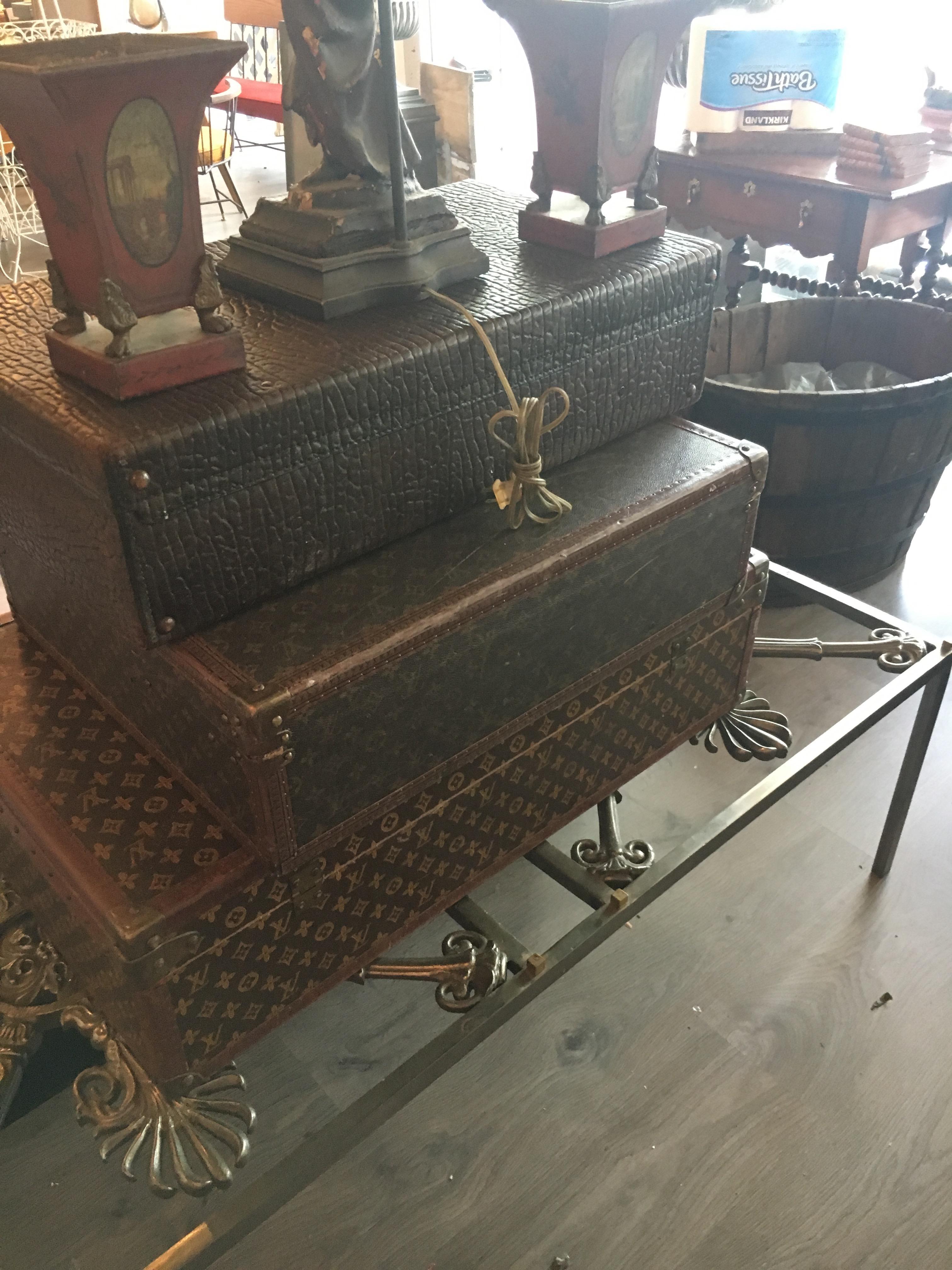 Handsome 19th Century Suitcase with Embossed Leather, Great as a Collection For Sale 1