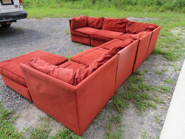 Handsome 7-Piece Milo Baughman Style Sectional Sofa Mid-Century Modern In Good Condition For Sale In Pemberton, NJ
