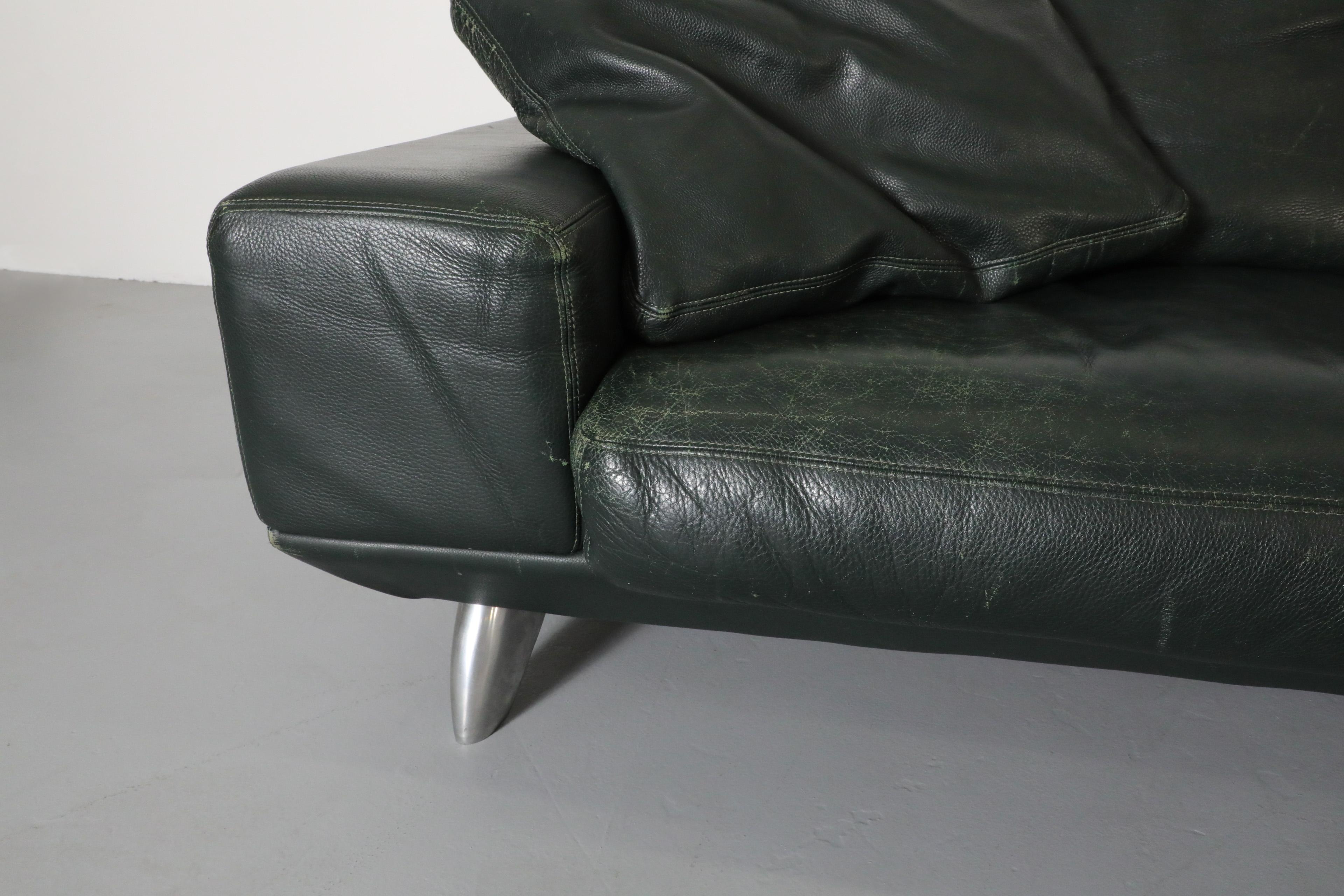 Handsome 80's Dark Green Leather Sofa by Molinari w/ Wide Arms & Metal Legs For Sale 8