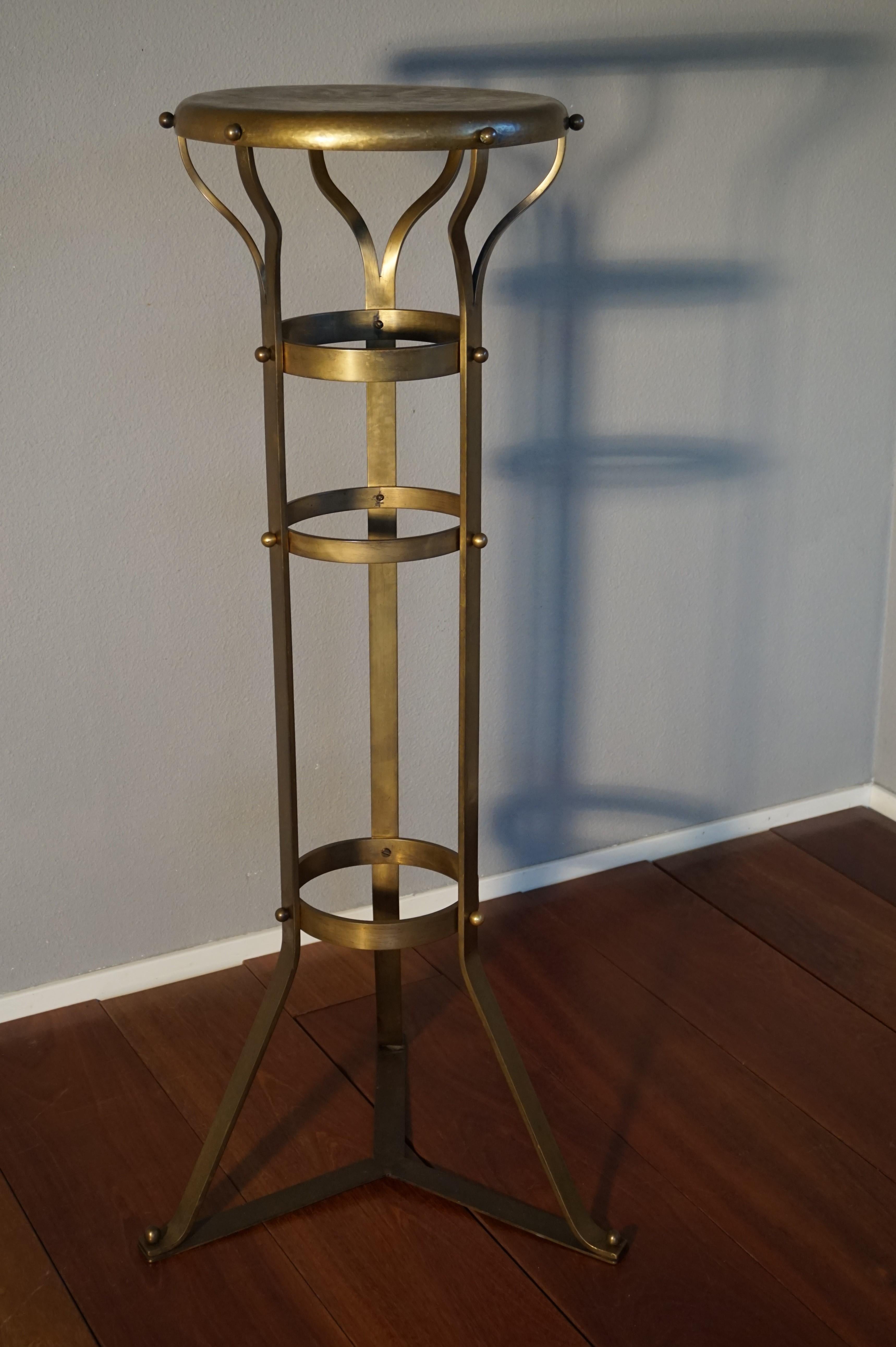 Striking and Top Quality Made Solid Brass Arts & Crafts Pedestal Sculpture Stand 13