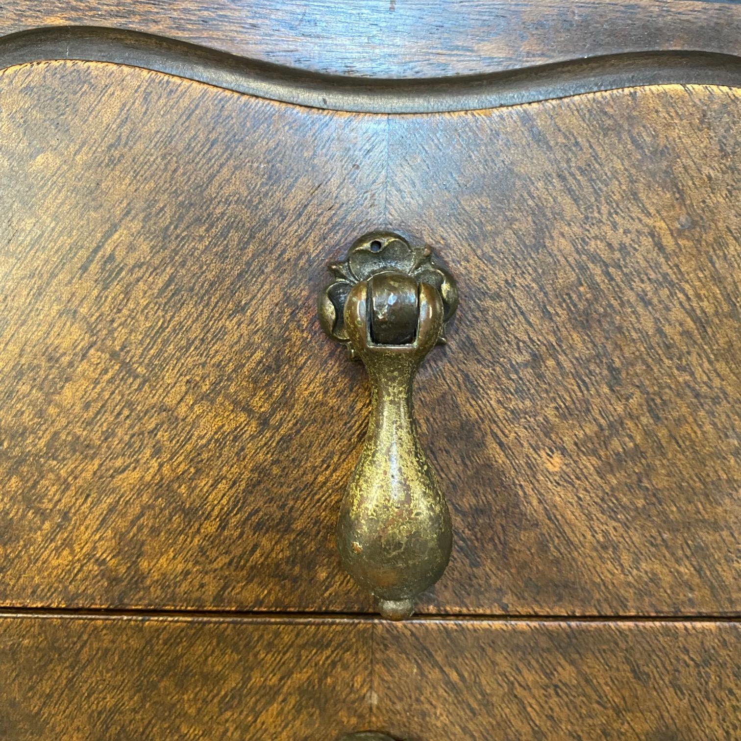 Belle table ou bureau français ancien de style Louis XV en vente 8