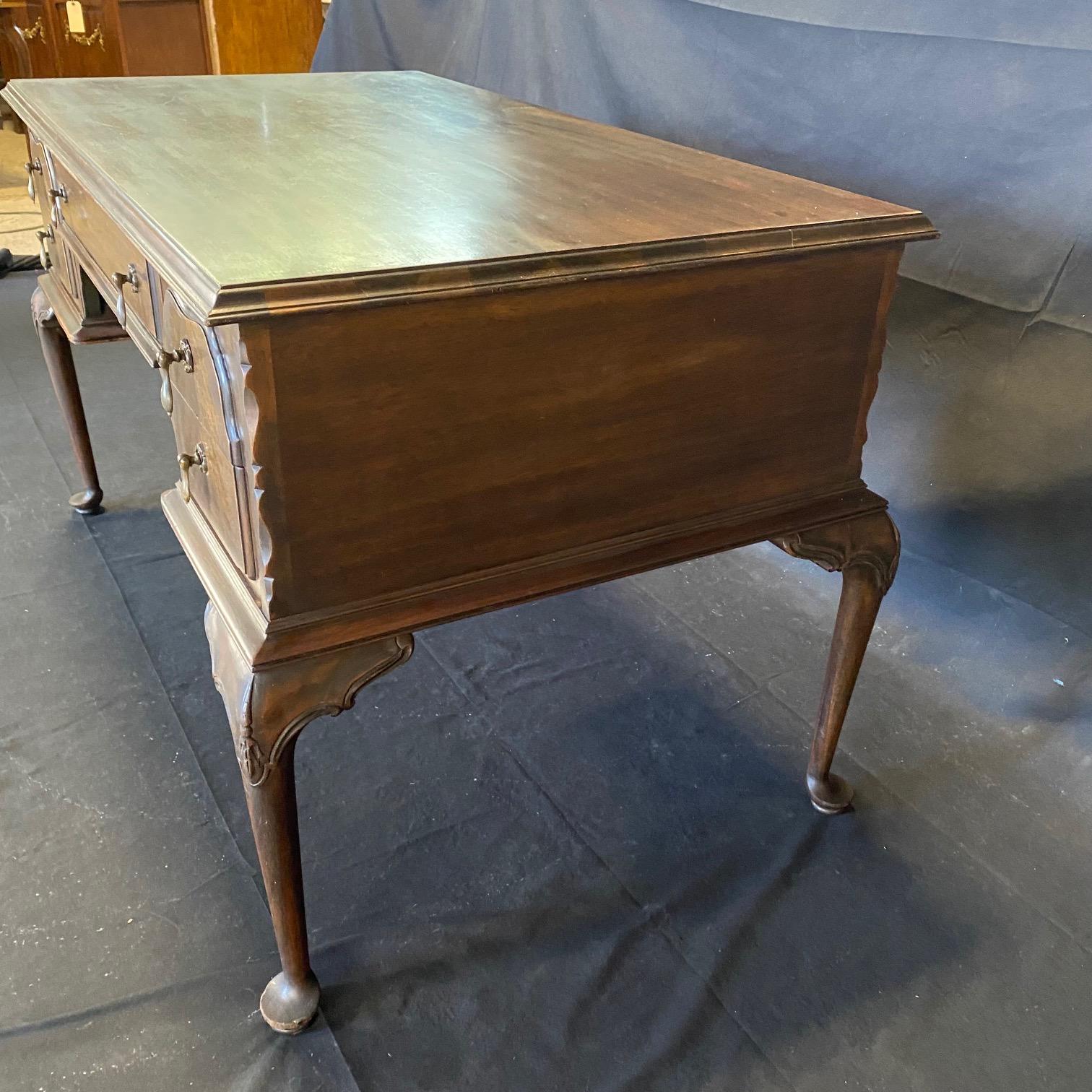 Handsome Antique French Louis XV Style Writing Table or Desk For Sale 1