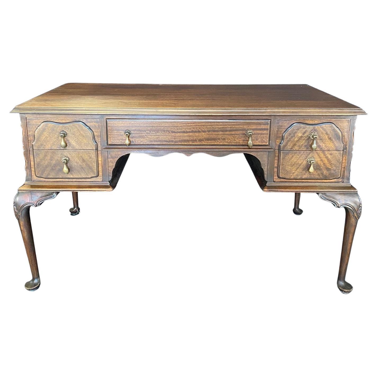 Belle table ou bureau français ancien de style Louis XV