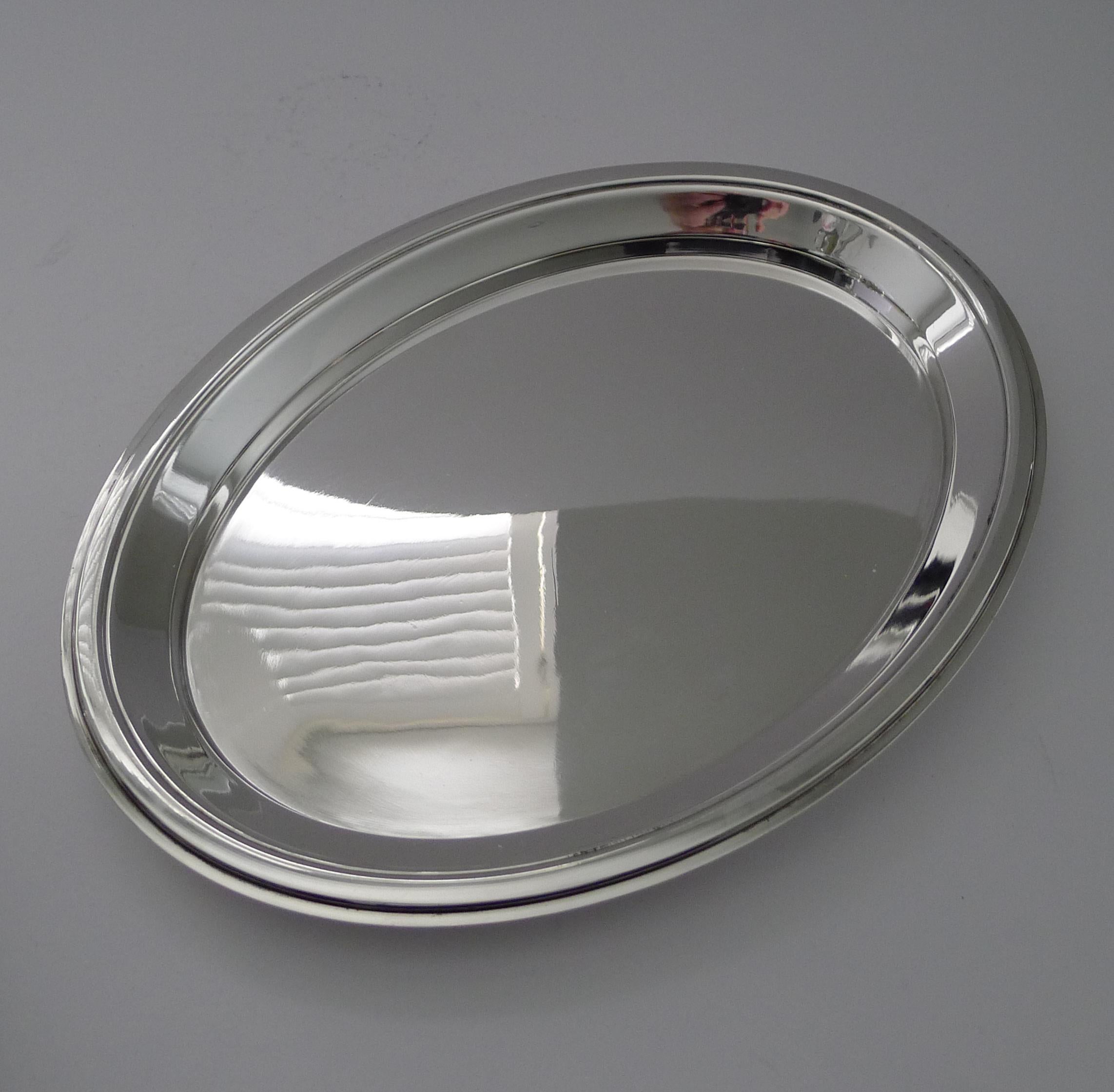 Handsome Art Deco Cocktail Tray - Christofle, Paris c.1940 In Good Condition For Sale In Bath, GB