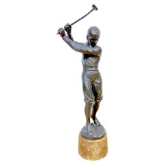 Handsome Art Deco Sculpture of a Swinging Male Golfer, Circa 1920