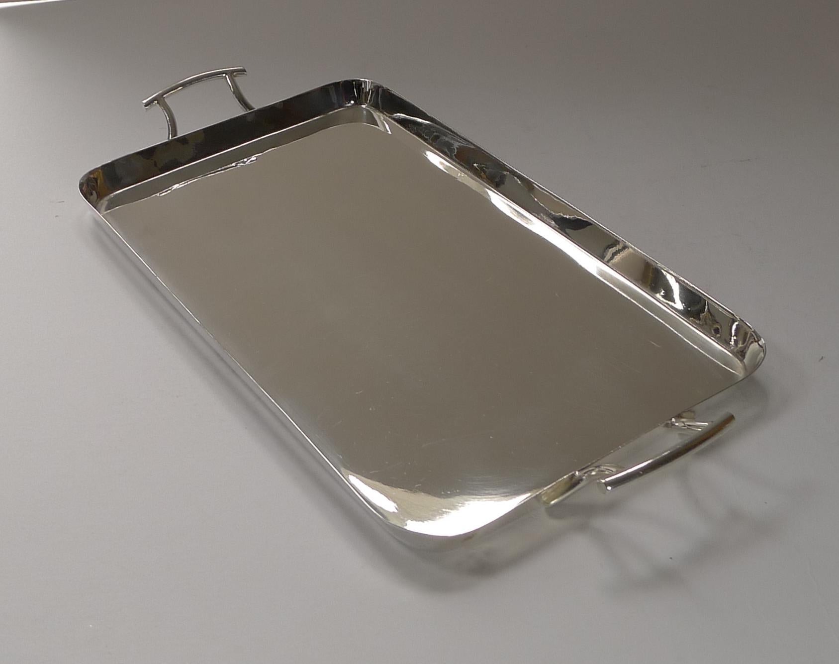 Handsome Art Deco Silver Plated Cocktail Tray by Walker & Hall, c.1930 In Good Condition In Bath, GB