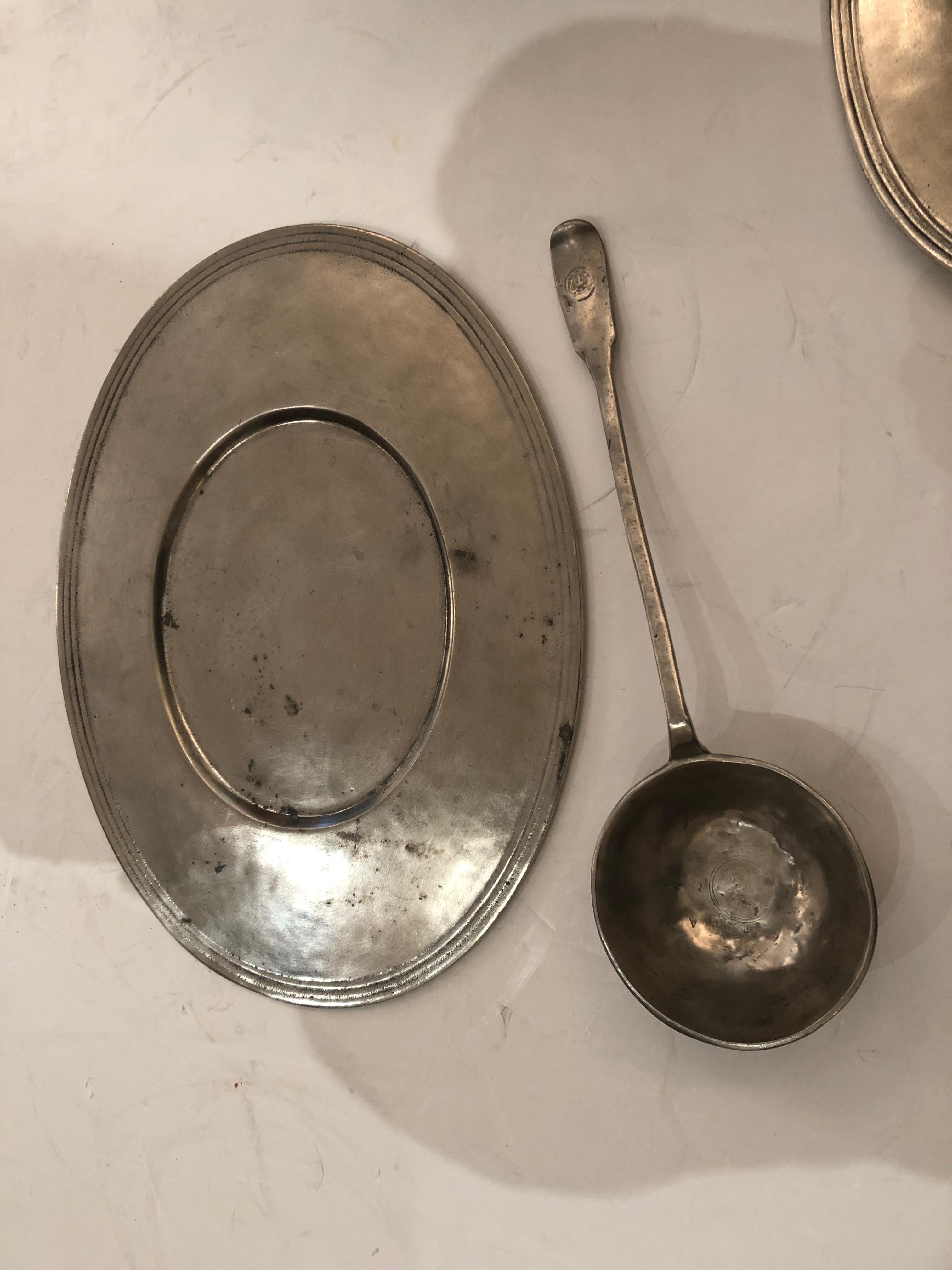 Handsome Arte Italica Pewter Soup Tureen and Ladle In Good Condition In Hopewell, NJ