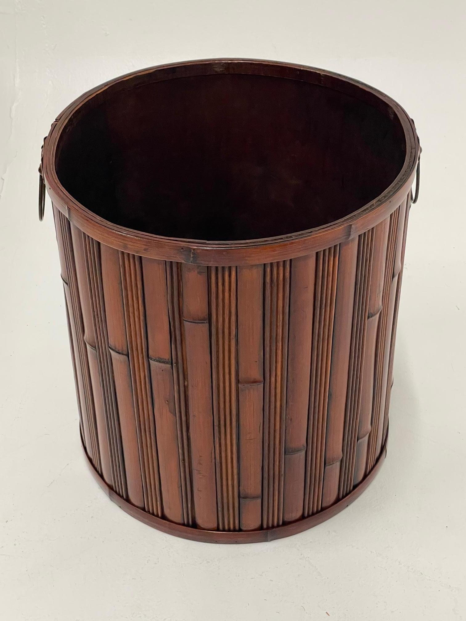Handsome Bamboo Container Hamper with Metal Handles In Good Condition In Hopewell, NJ
