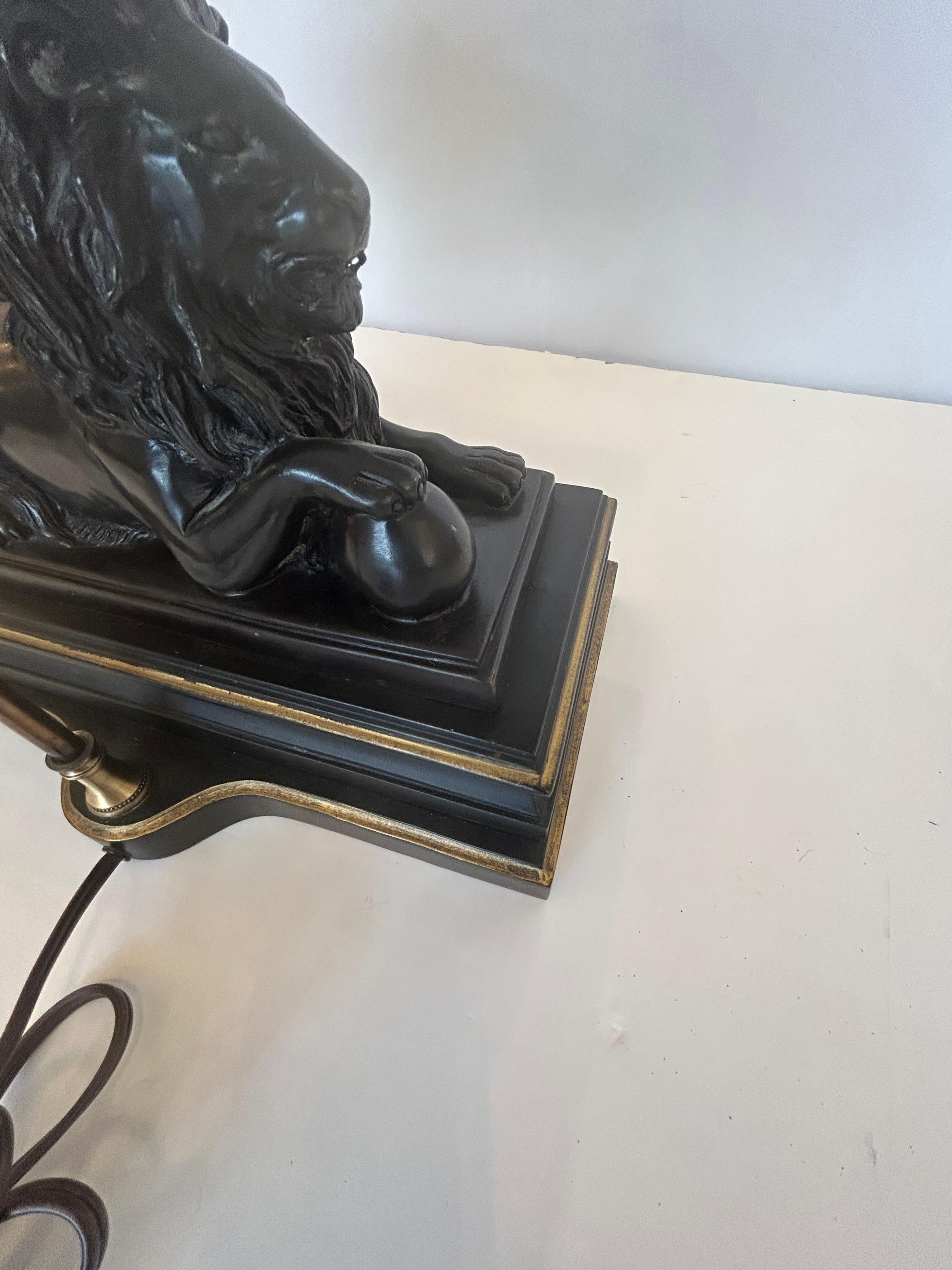 Handsome Black & Gold Lion Motif Table Lamp For Sale 3