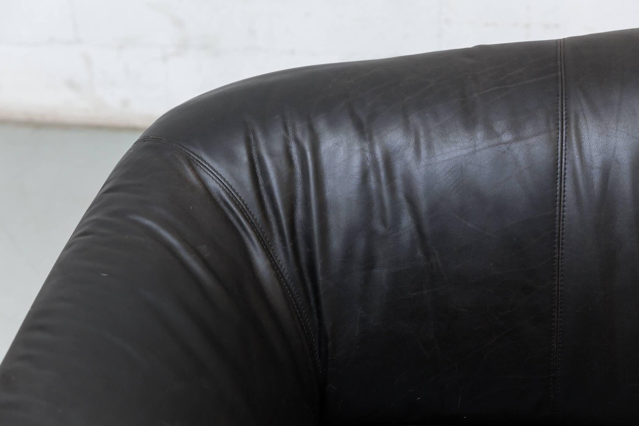 Handsome Black Leather Loveseat 3