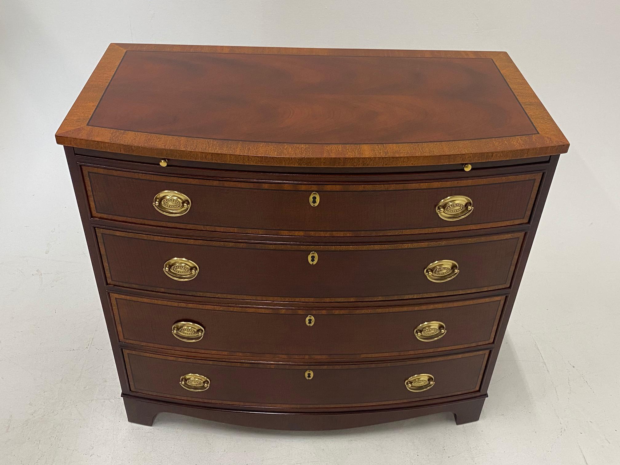 Handsome Bow Front Mahogany and Satinwood Bachelors Chest of Drawers 4