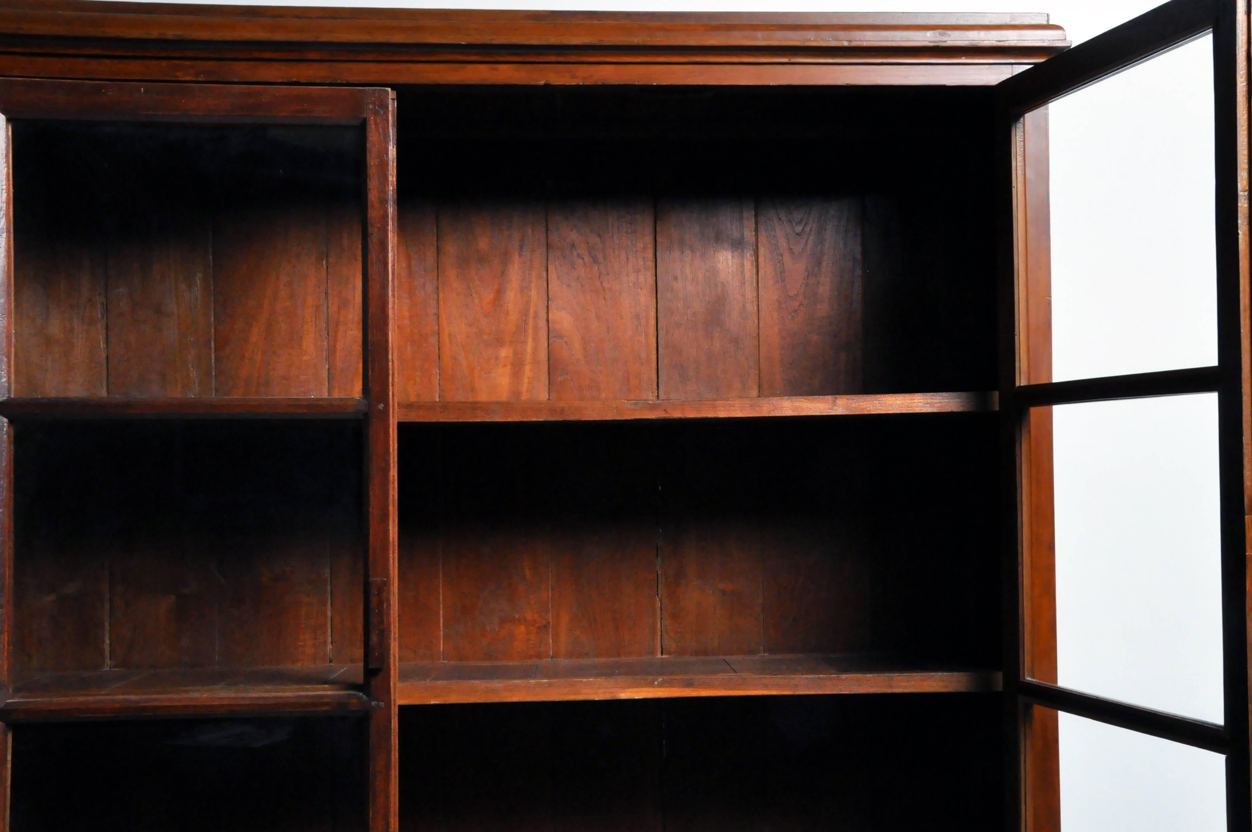 Handsome British Colonial Breakfront Bookcase 10