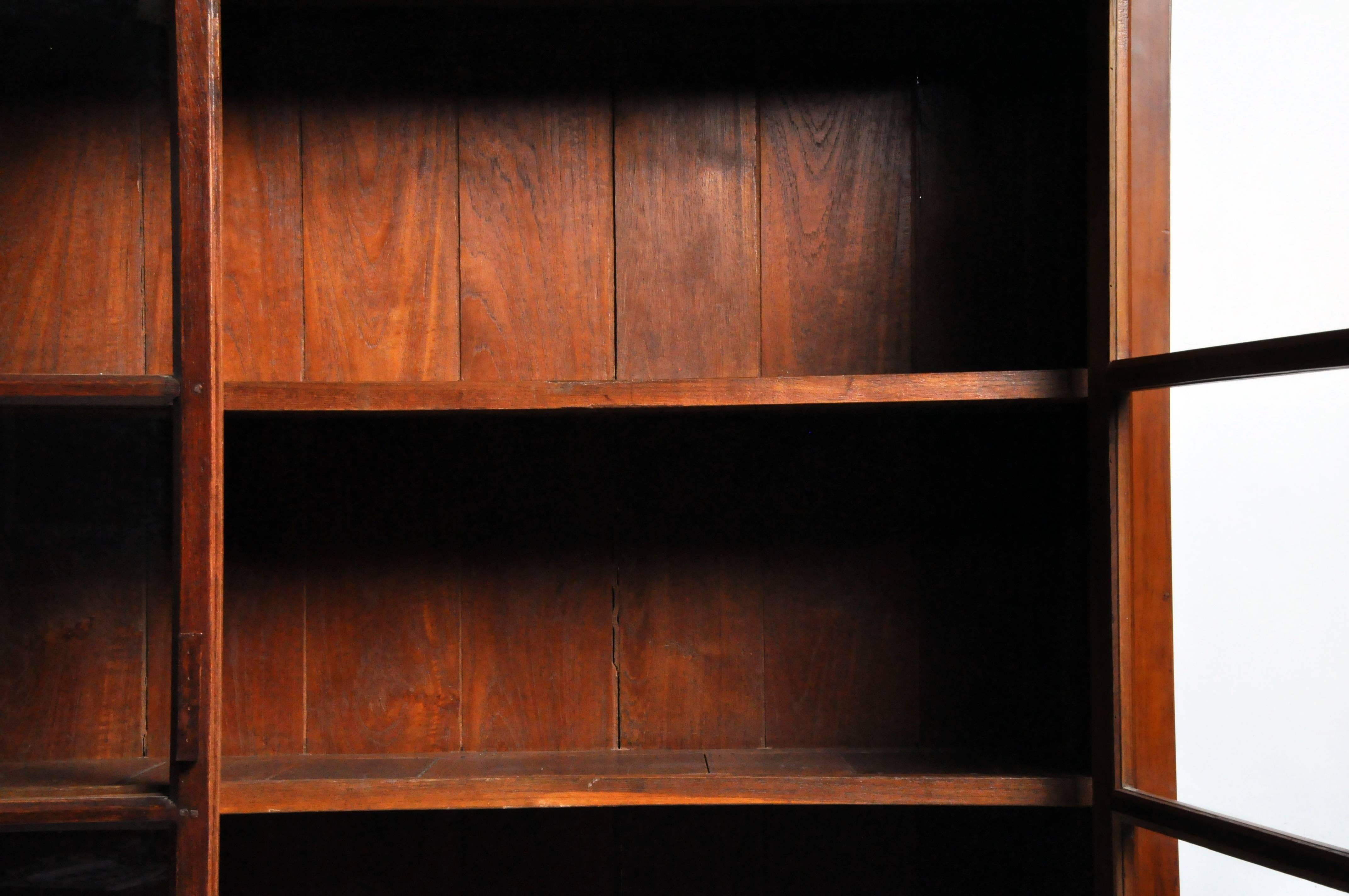 Handsome British Colonial Breakfront Bookcase 12
