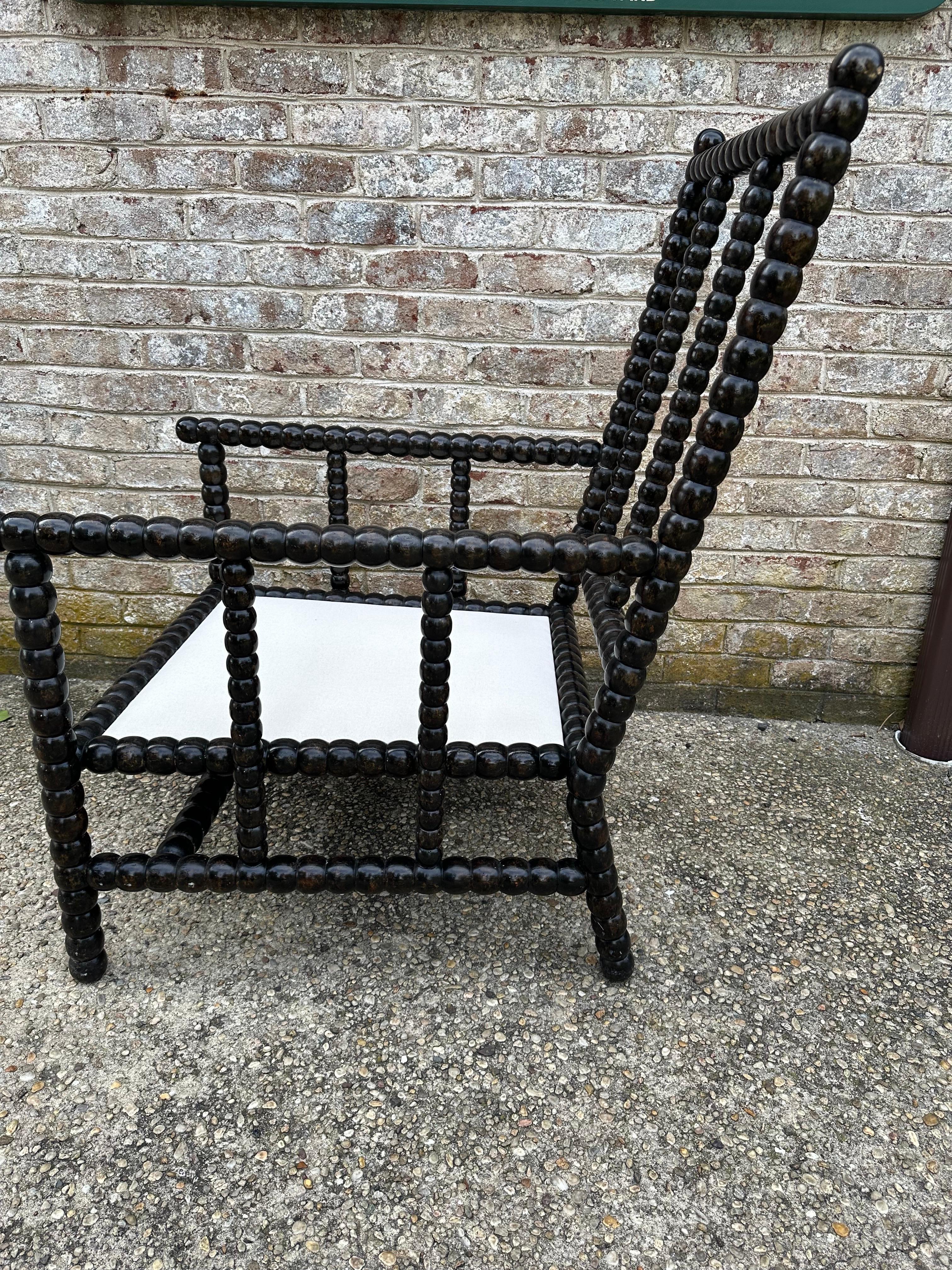 Belle chaise à bobine ou à bobine sculptée Bon état - En vente à East Hampton, NY
