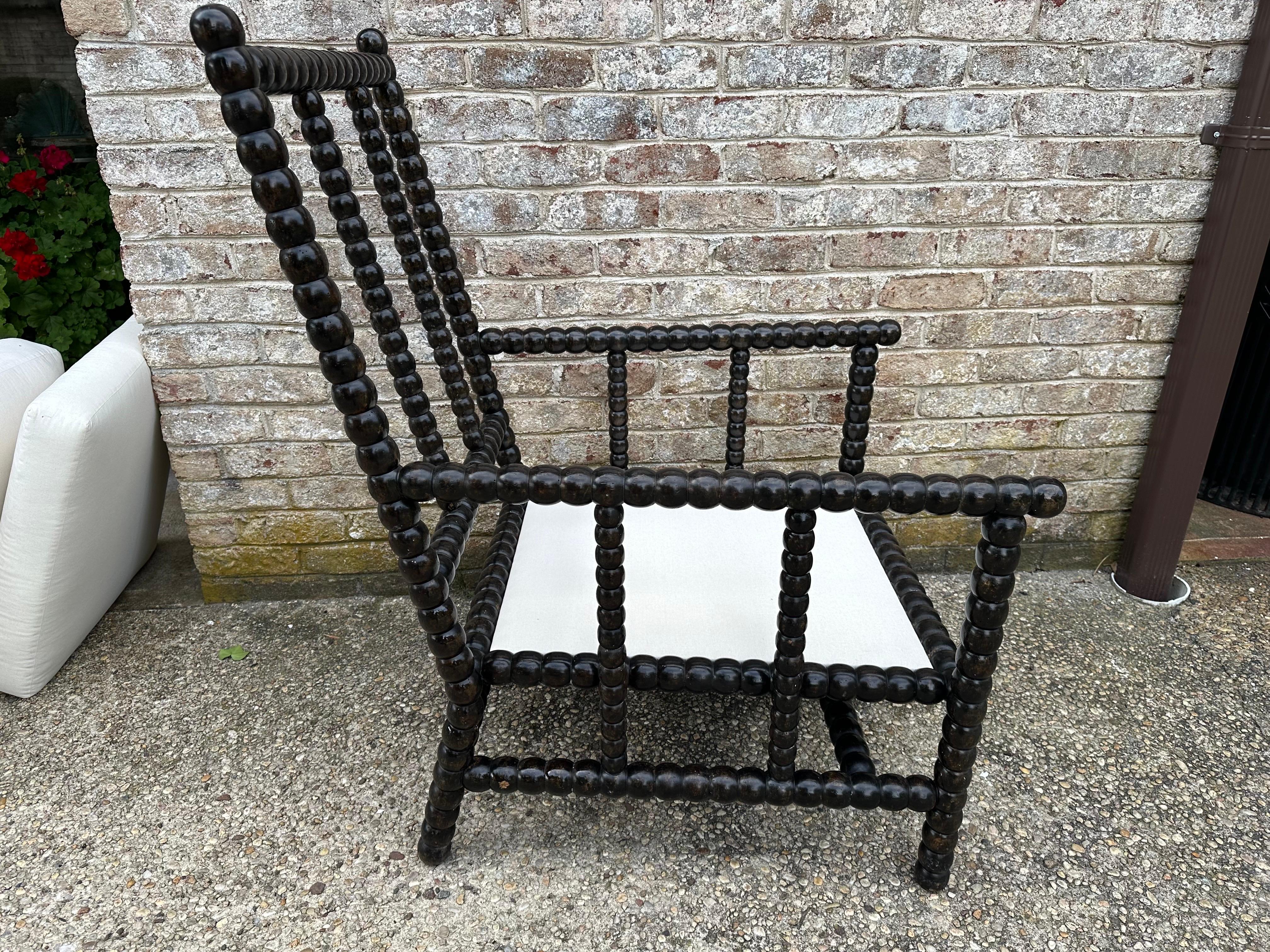 Belle chaise à bobine ou à bobine sculptée en vente 2