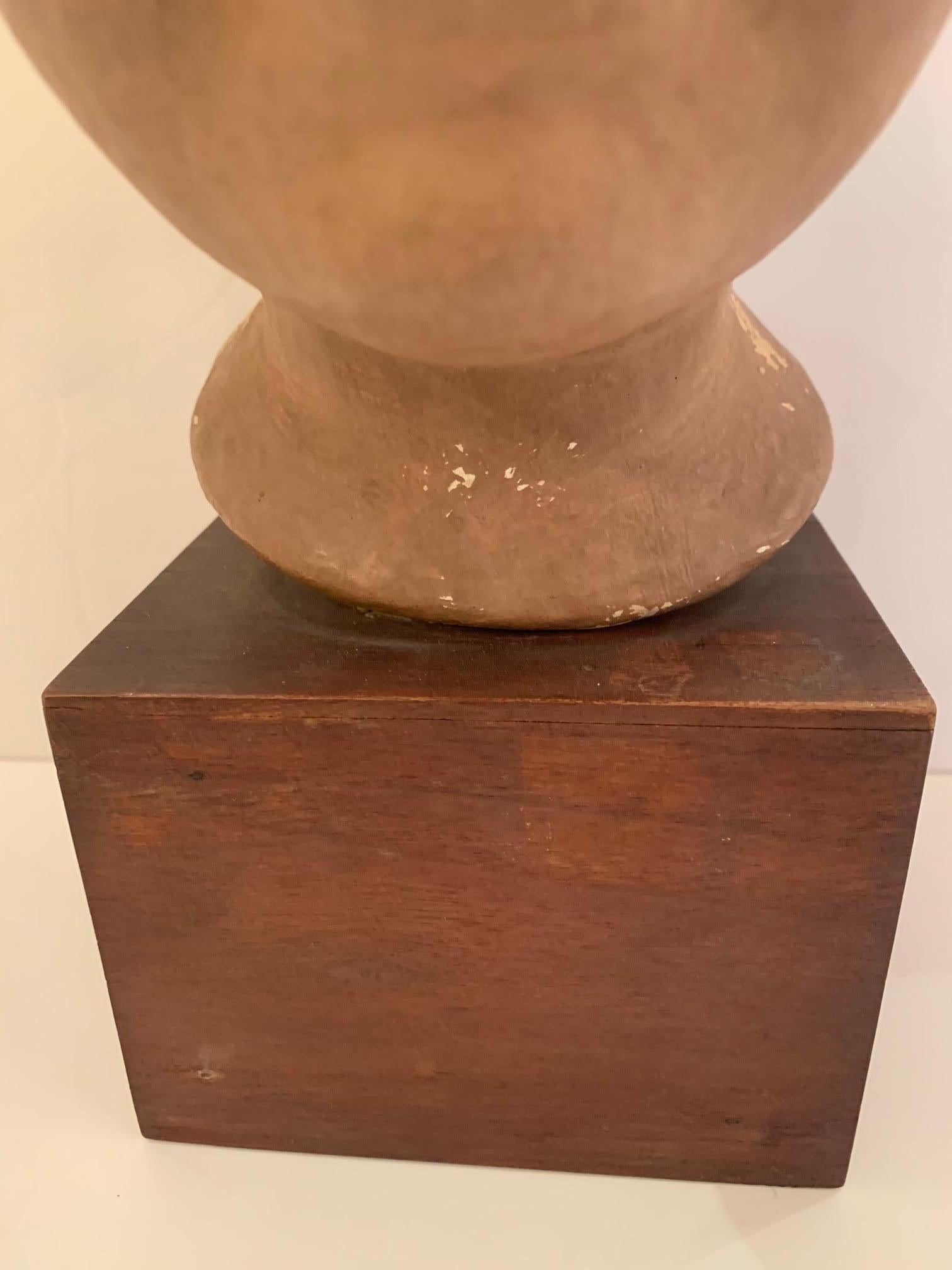 Guapo busto de arcilla de niño en Bueno Estado en Hopewell, NJ