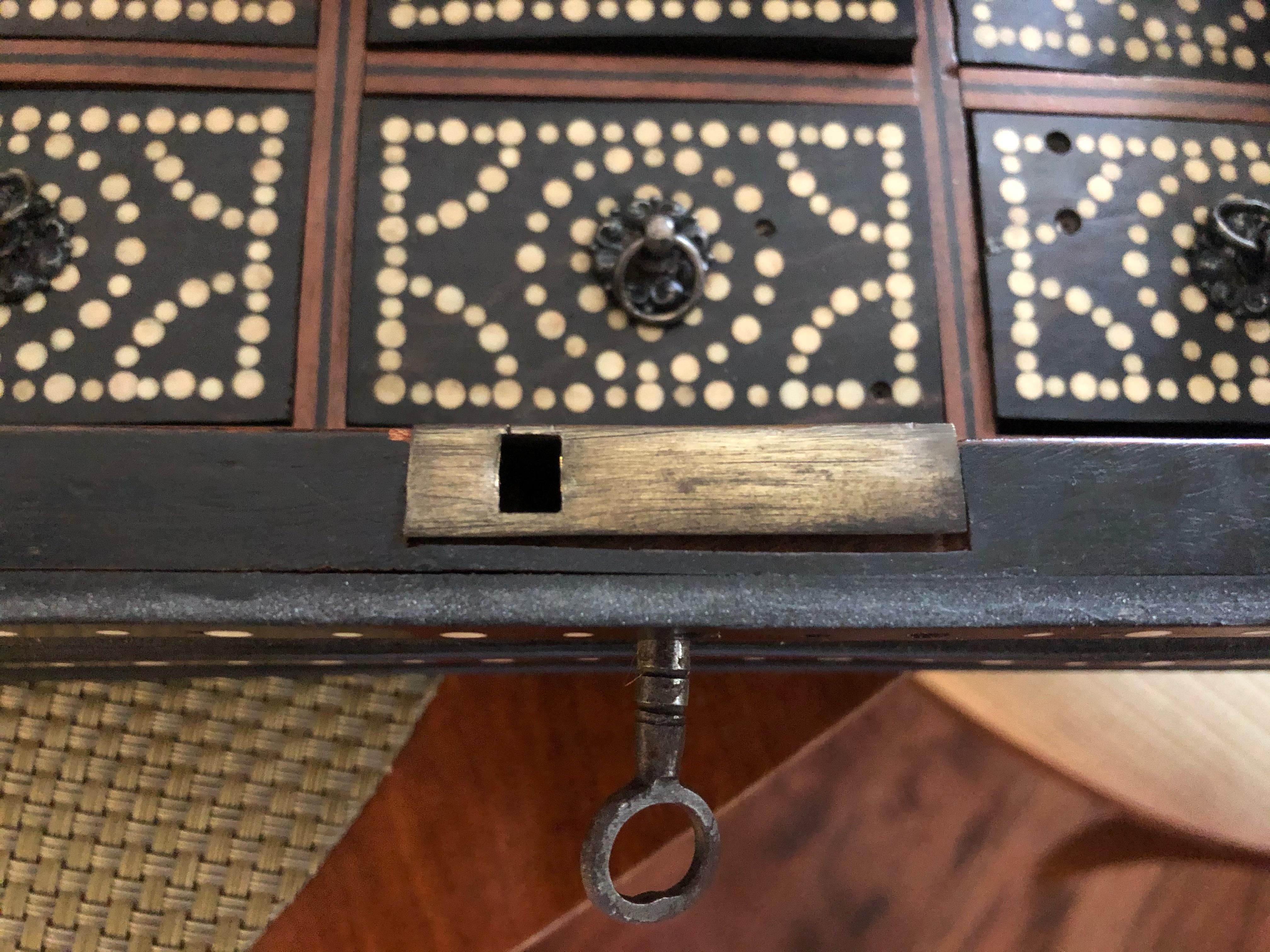 Handsome Collectible Late 19th Century Porcupine Quill Box 2