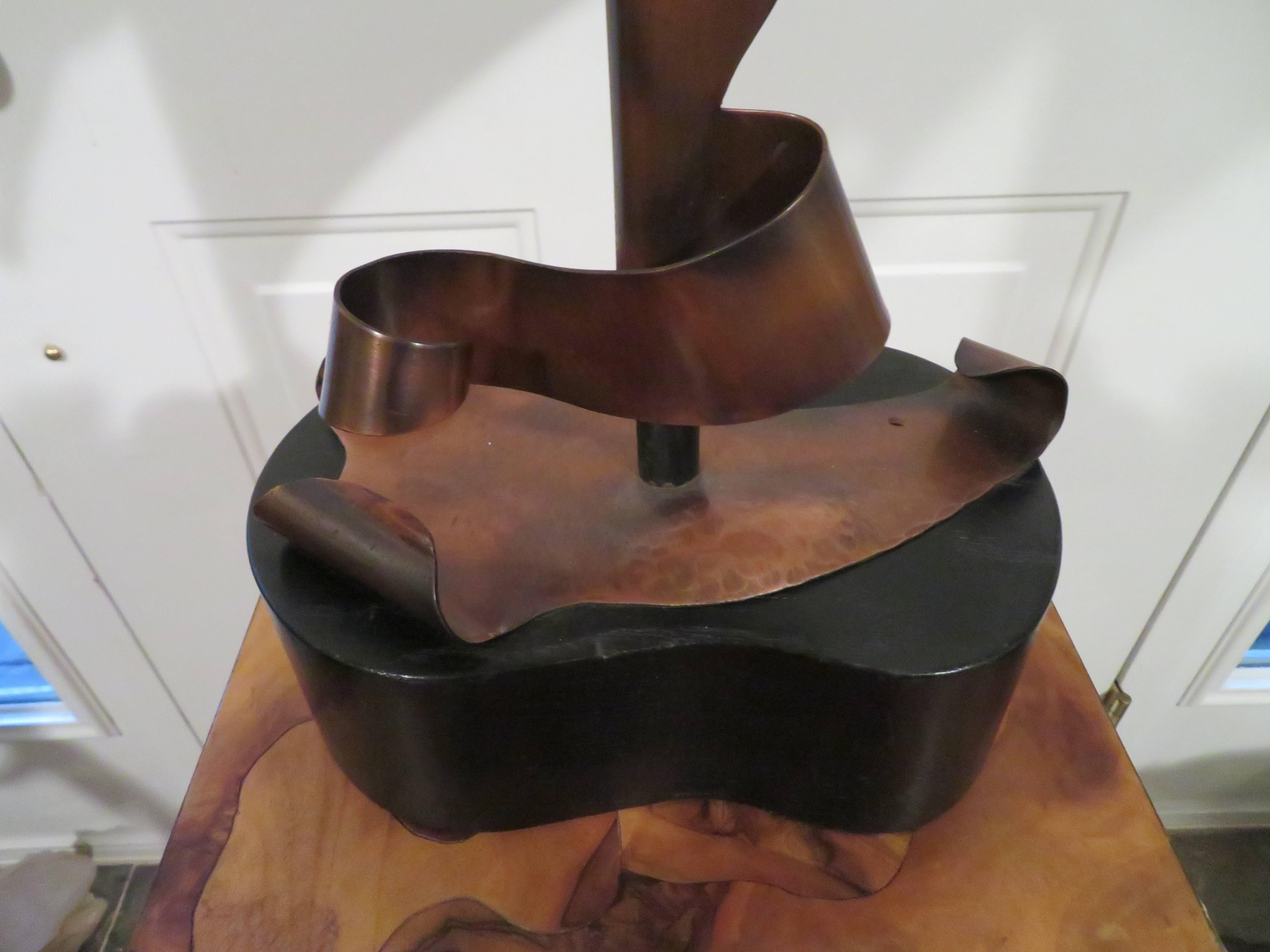 Schöne Heifetz-Pferdenkopf-Lampe aus Kupfer, Dänische Moderne, Mitte des Jahrhunderts (Moderne der Mitte des Jahrhunderts) im Angebot