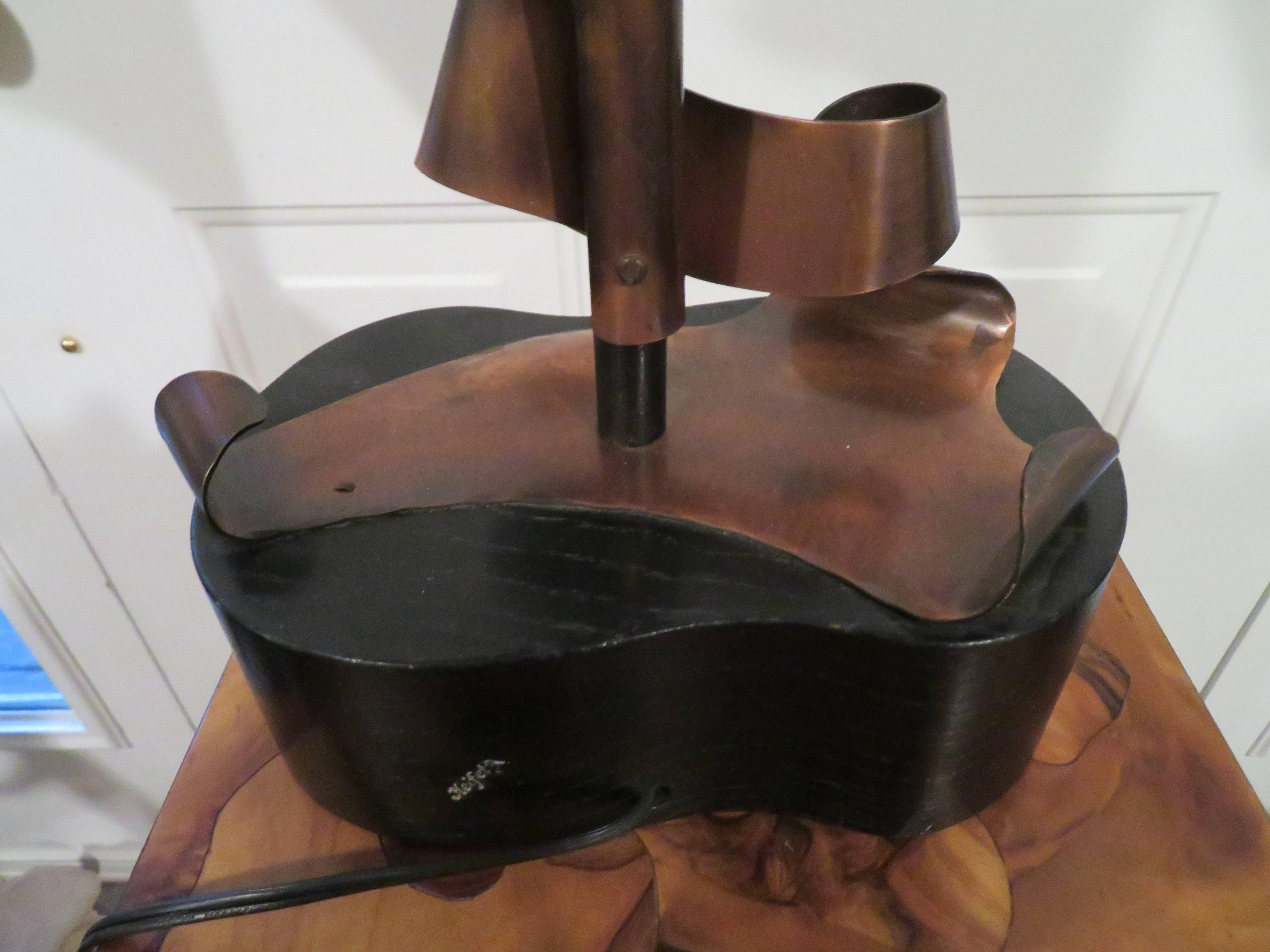 Cuivre Belle lampe à tête de cheval Heifetz en cuivre, style danois moderne du milieu du siècle dernier en vente
