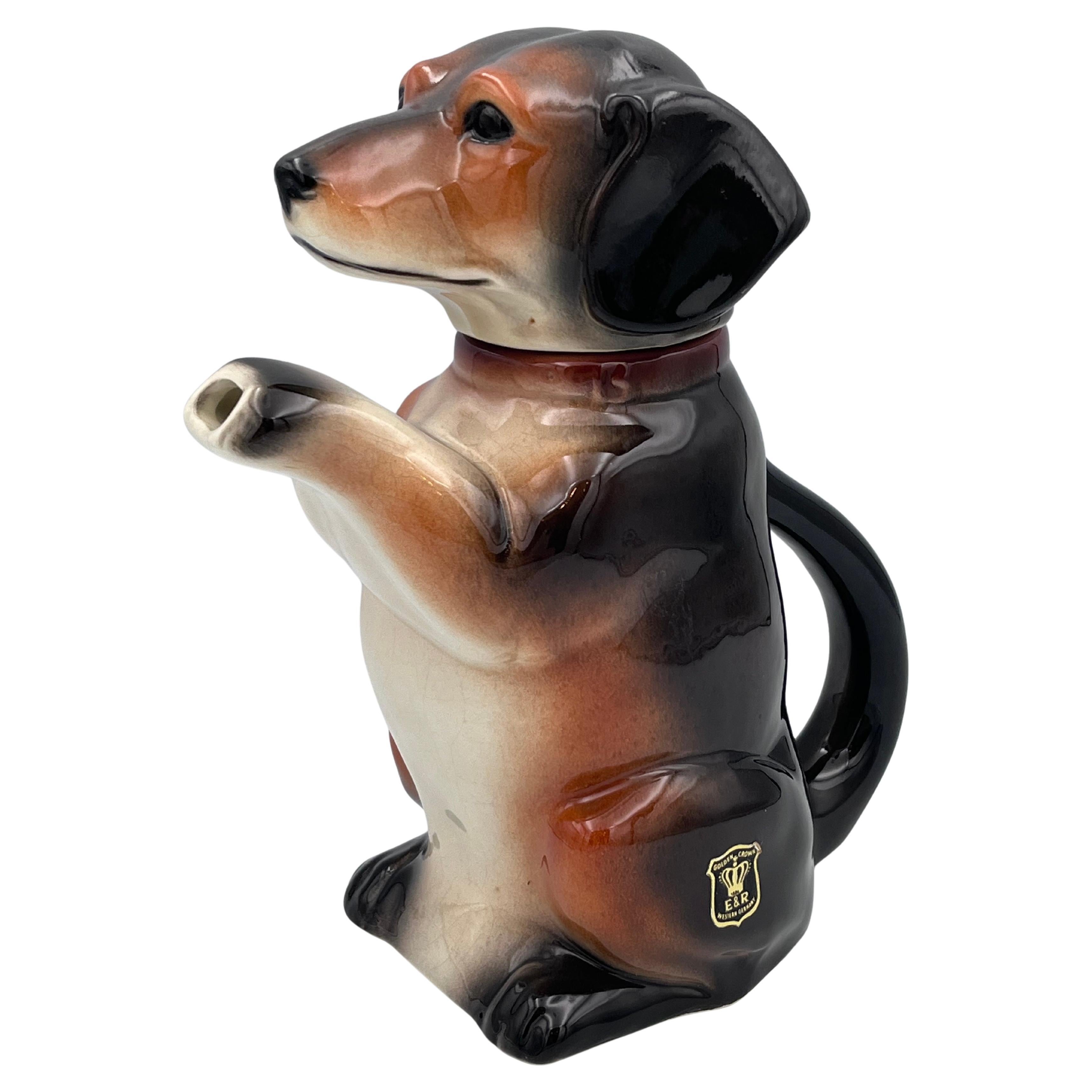 Belle théière en porcelaine teckel Allemagne fin des années 1940, Label d
origine