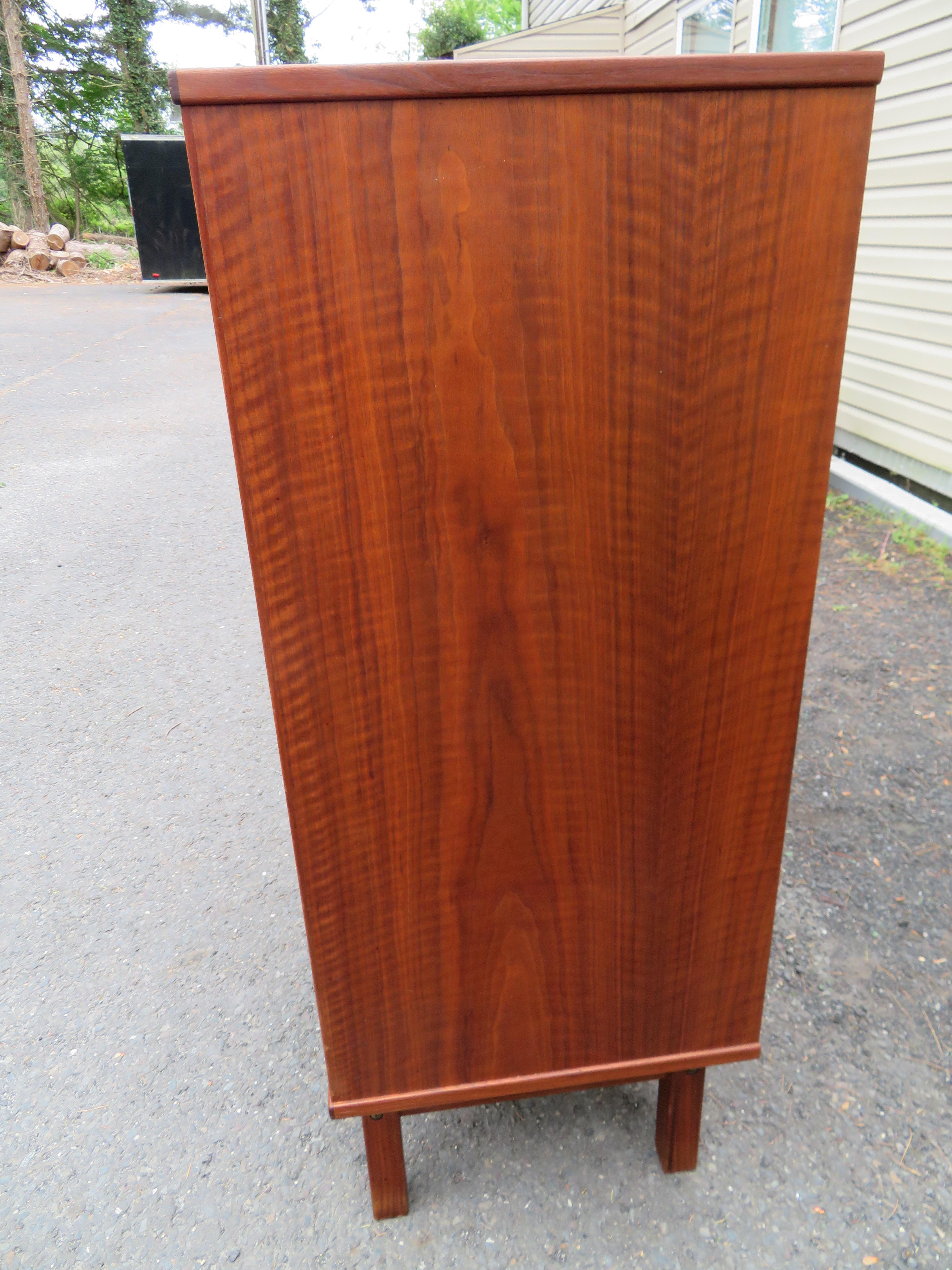 Handsome Danish Modern Teak Johannes Andersen Tall Dresser Mid-Century  For Sale 4