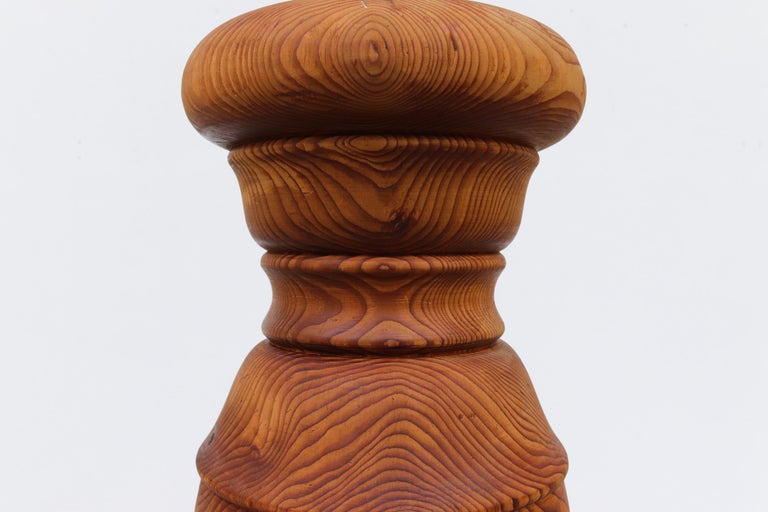 Handsome Decorative Carved Douglas Fir Pedestal In Good Condition For Sale In Los Angeles, CA