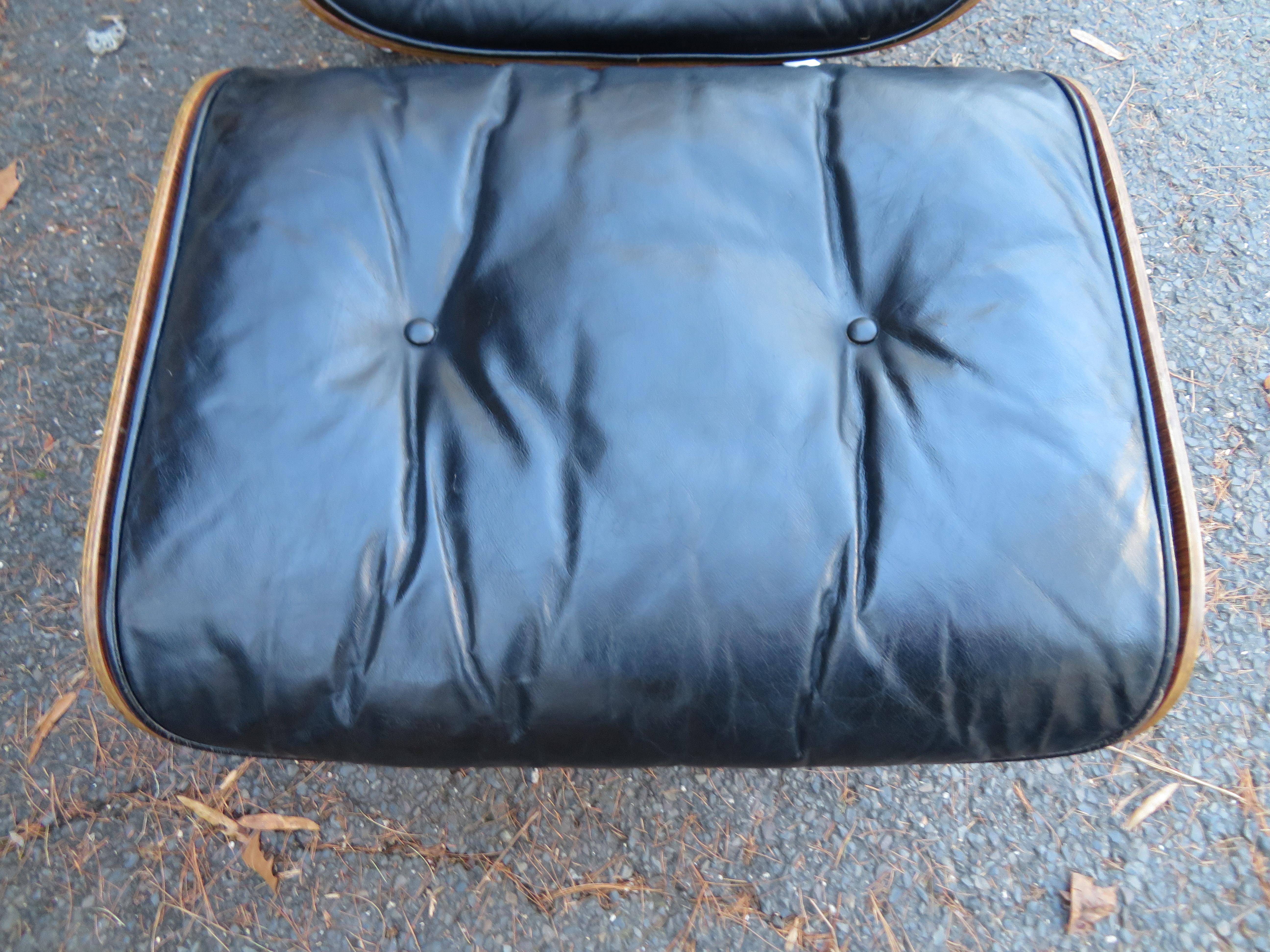Handsome Early Rosewood Eames Lounge Chair Ottoman Mid-Century Modern 9