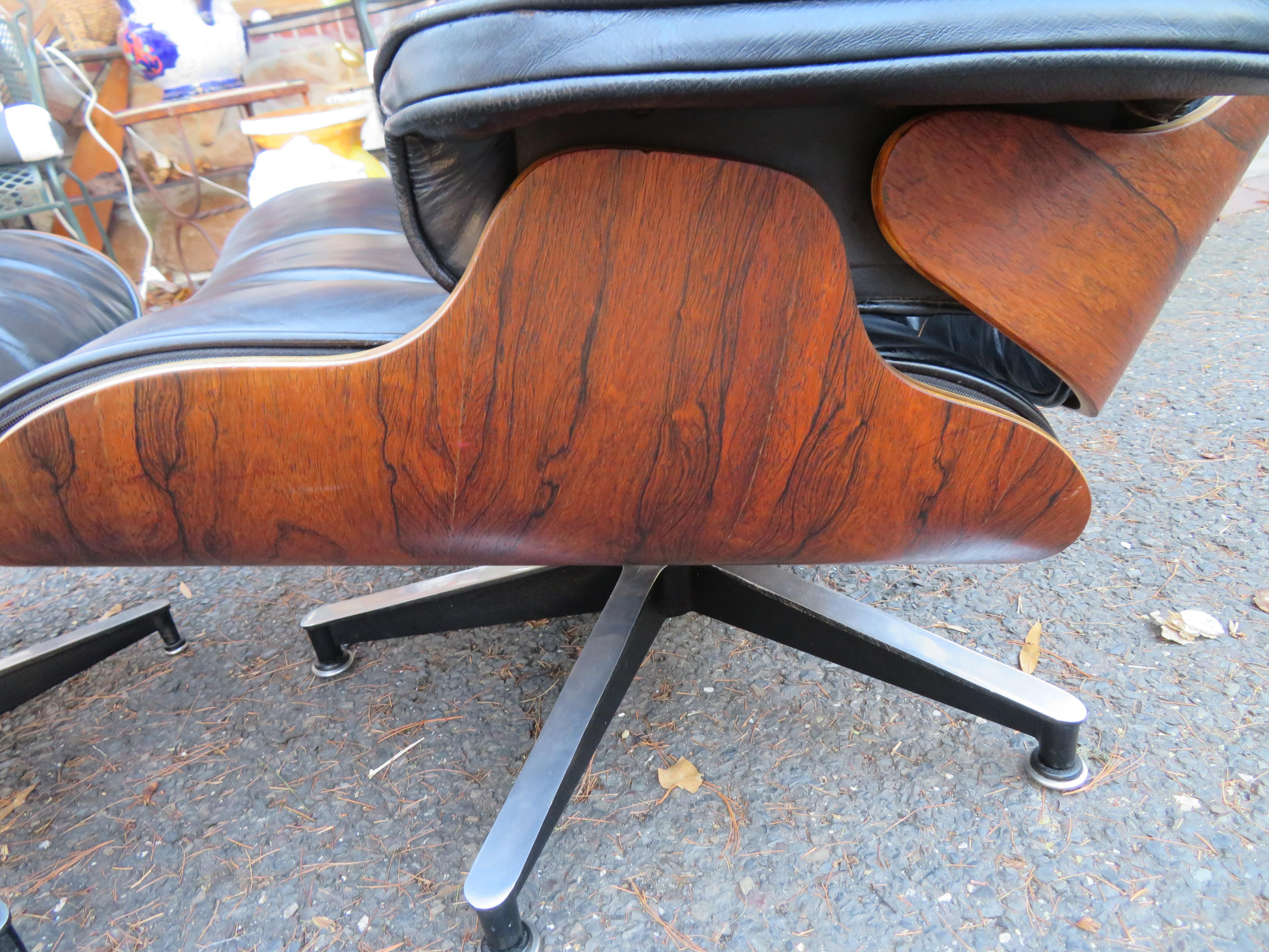 Aluminum Handsome Early Rosewood Eames Lounge Chair Ottoman Mid-Century Modern