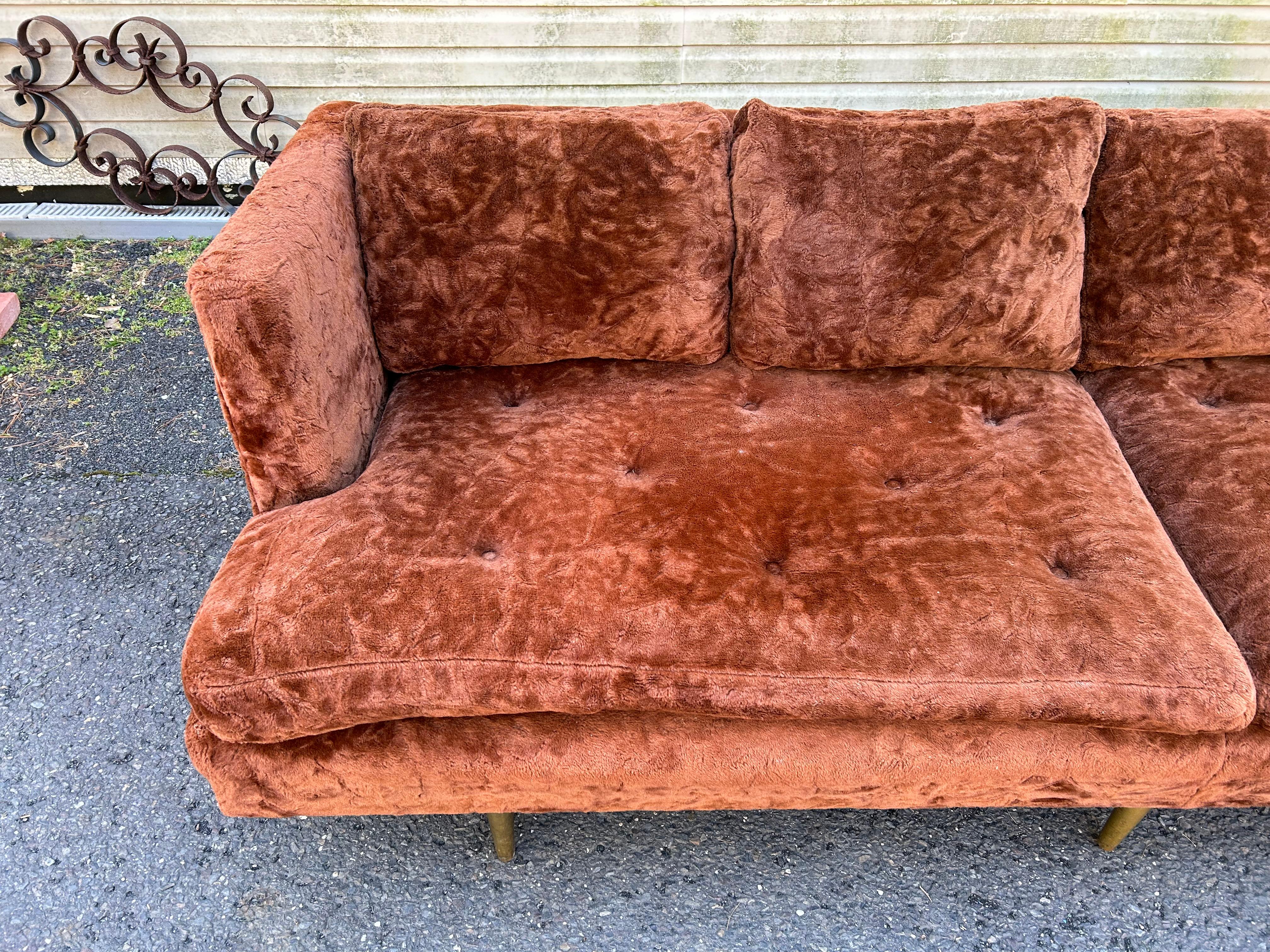 Handsome Edward Wormley for Dunbar Sofa Model 4906 Mid-Century Modern In Good Condition For Sale In Pemberton, NJ