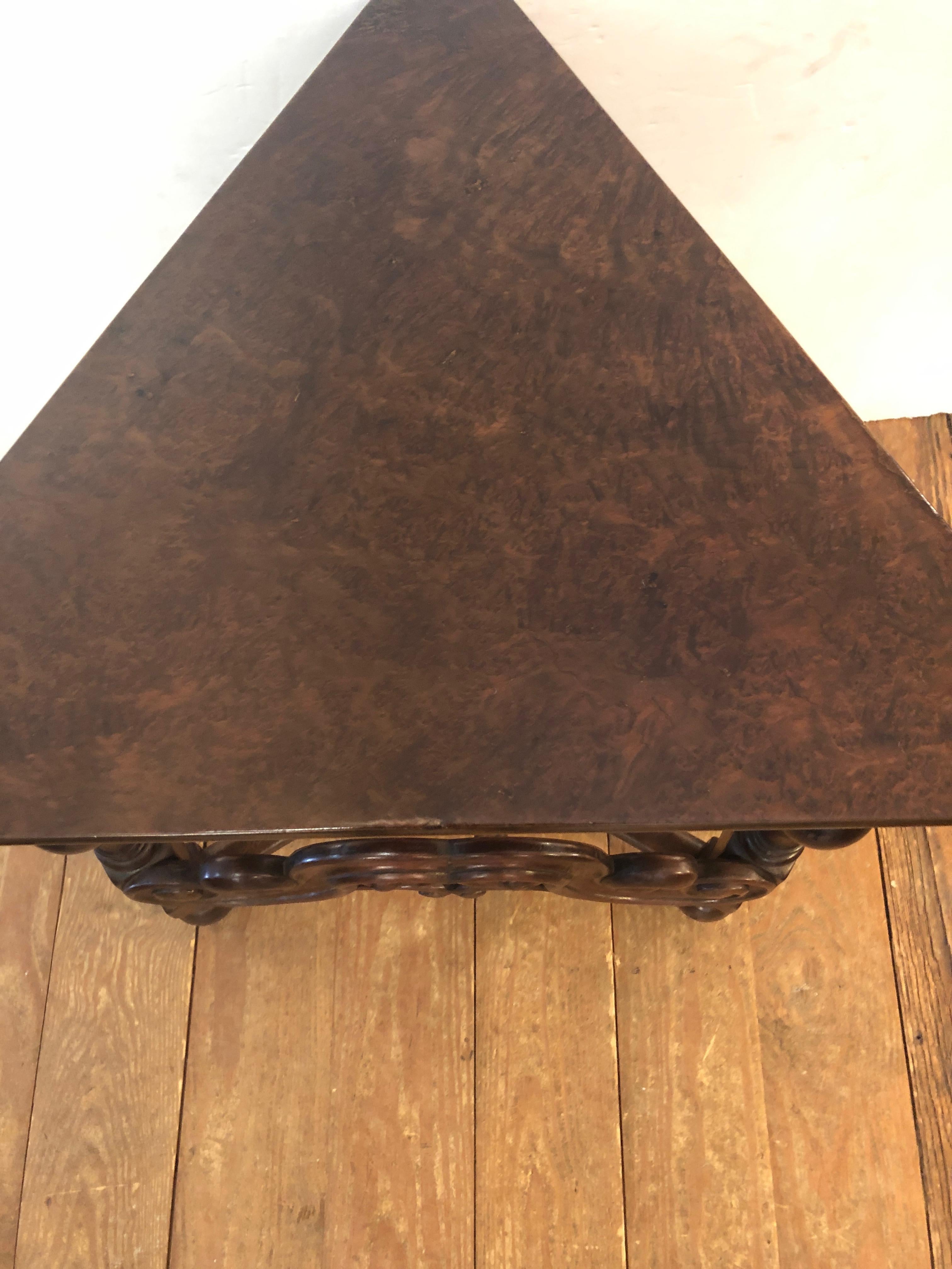 Handsome English Antique Triangular Walnut Side End Table For Sale 3