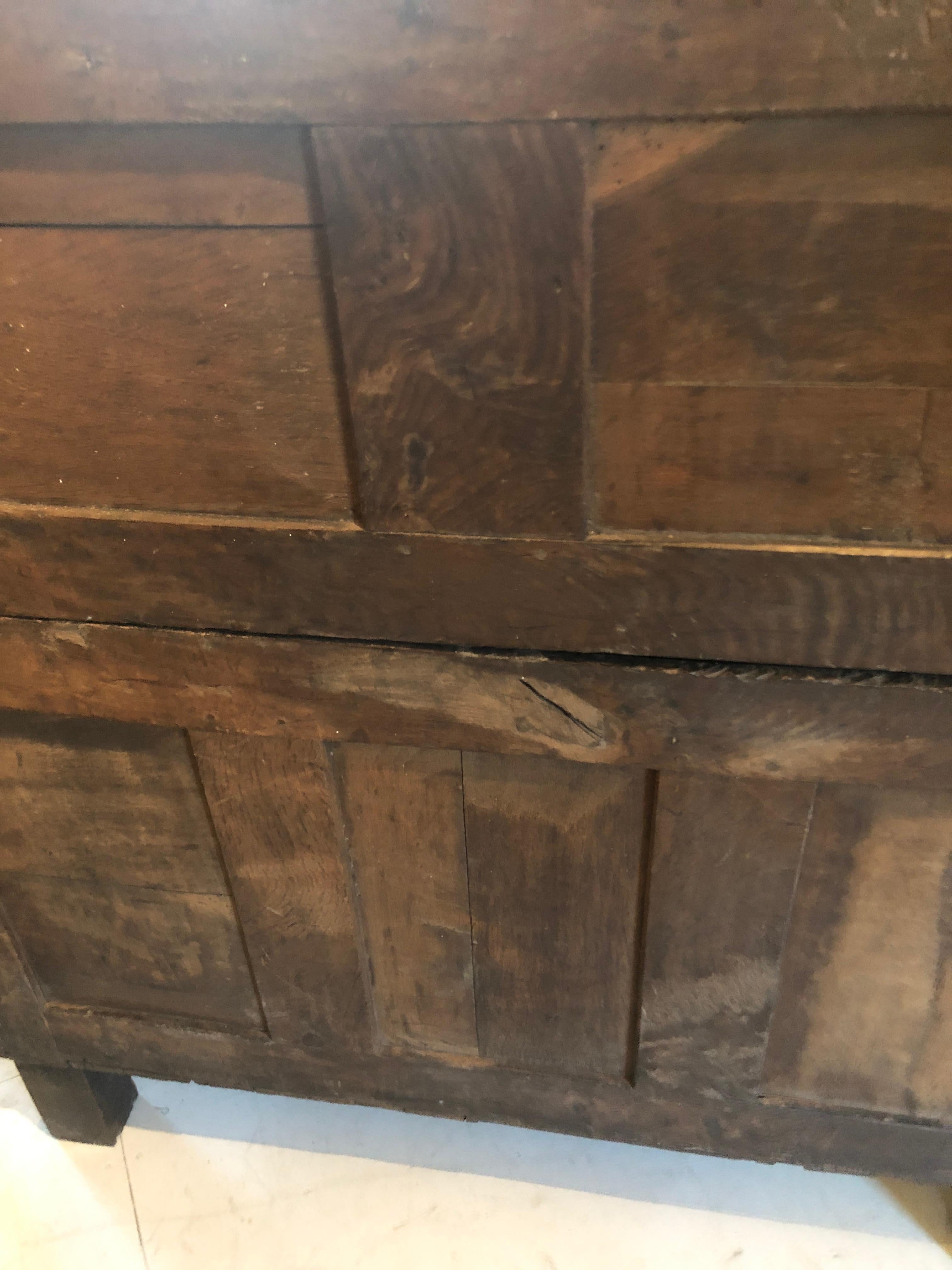 Handsome English Antique Walnut Chest of Drawers For Sale 13