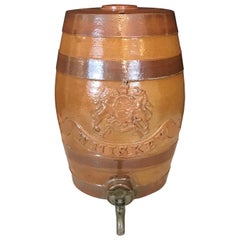 Bellissimo barile di whisky inglese in gres antico