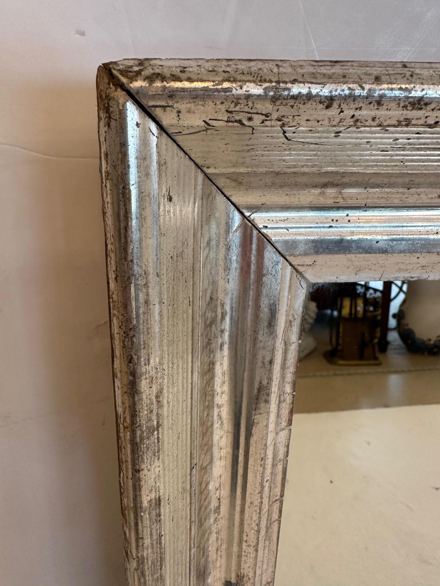 Schöner rechteckiger französischer, Chunky-Wandspiegel aus vergoldetem Silber (Spiegel)