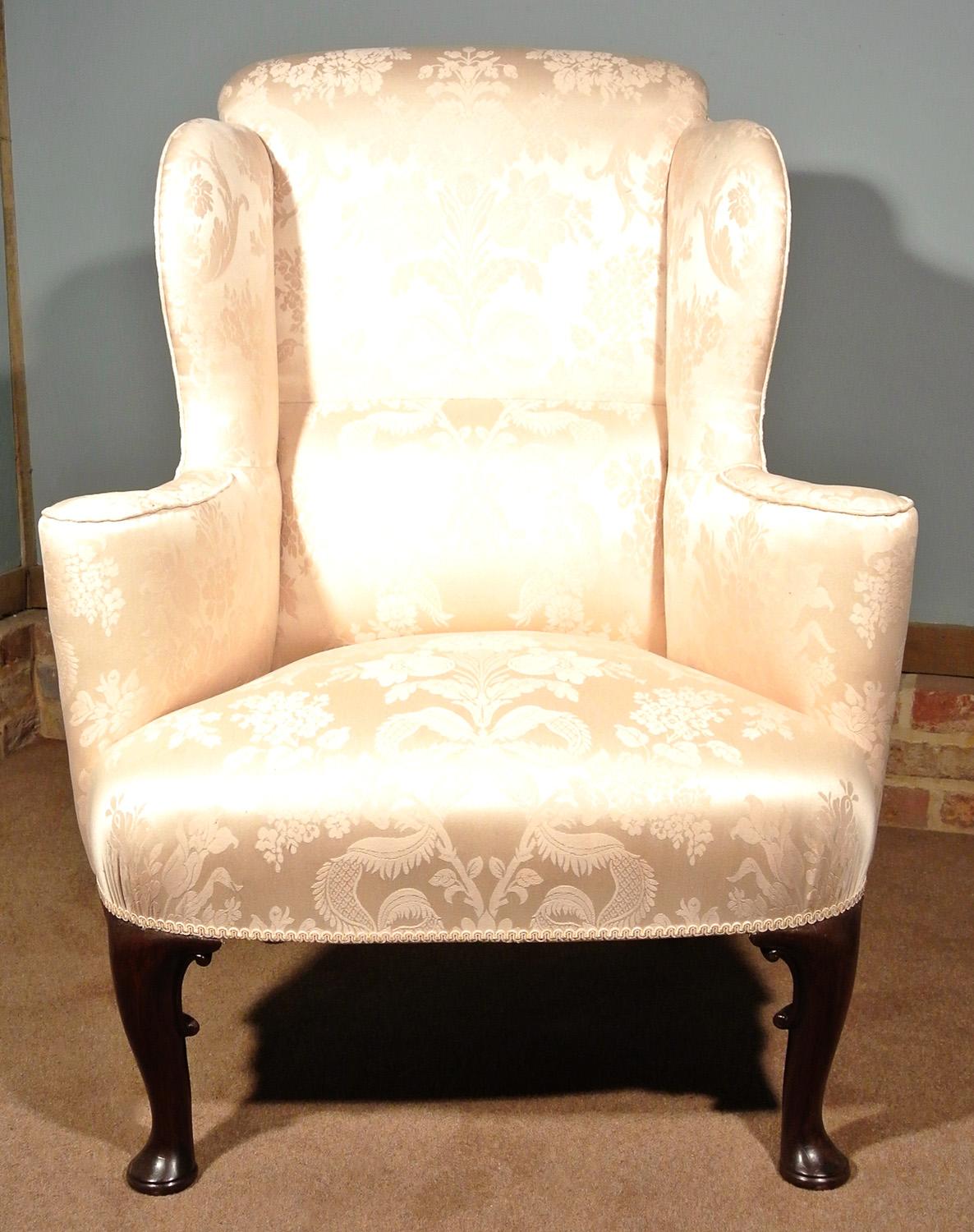 George III Walnut Wing Back Chair in Pale Cream, circa 1780 In Good Condition For Sale In Dallington, East Sussex